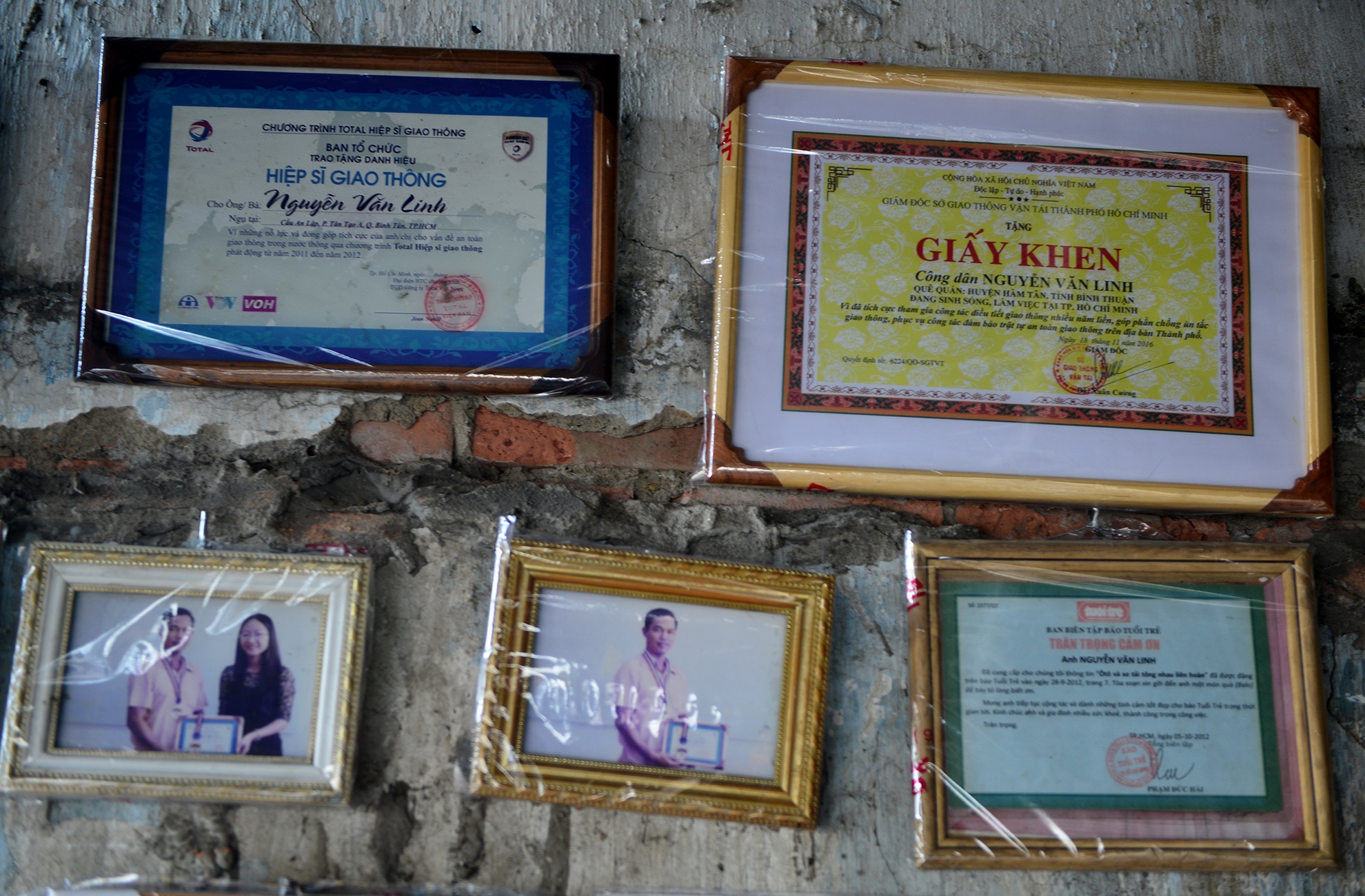 hiep sy giao thong giai cuu ket xe o Sai Gon anh 14