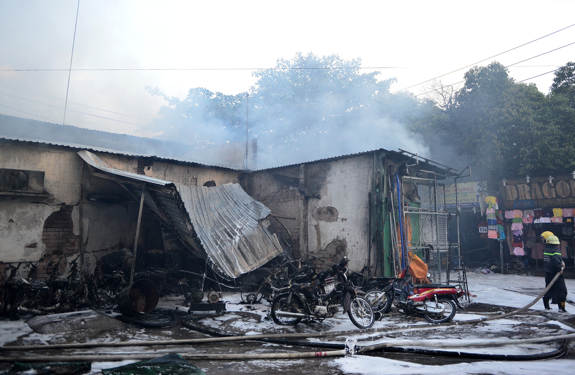 chay lon cay xang o anh 10