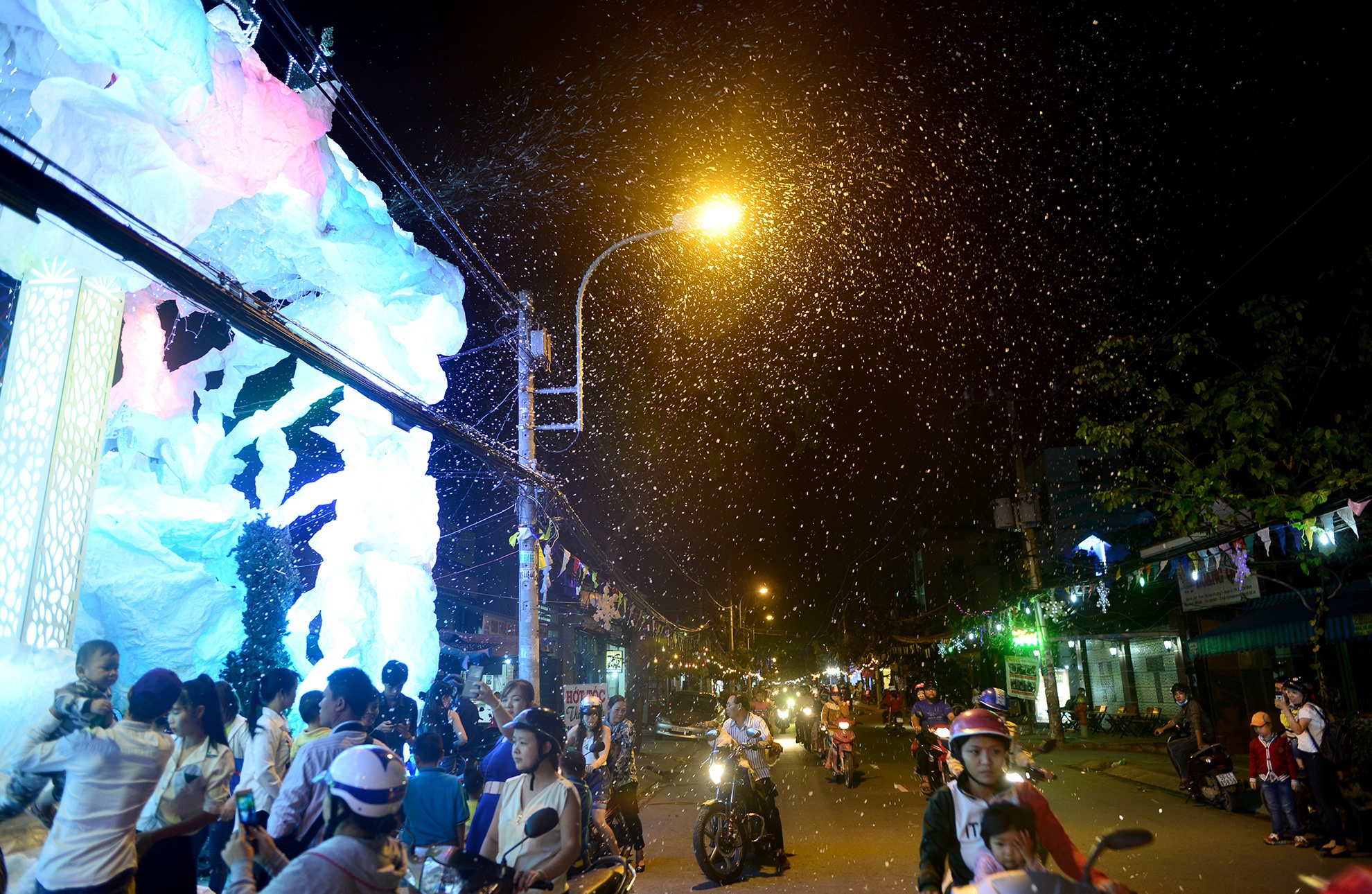 Khong khi Giang sinh o Sai Gon anh 16