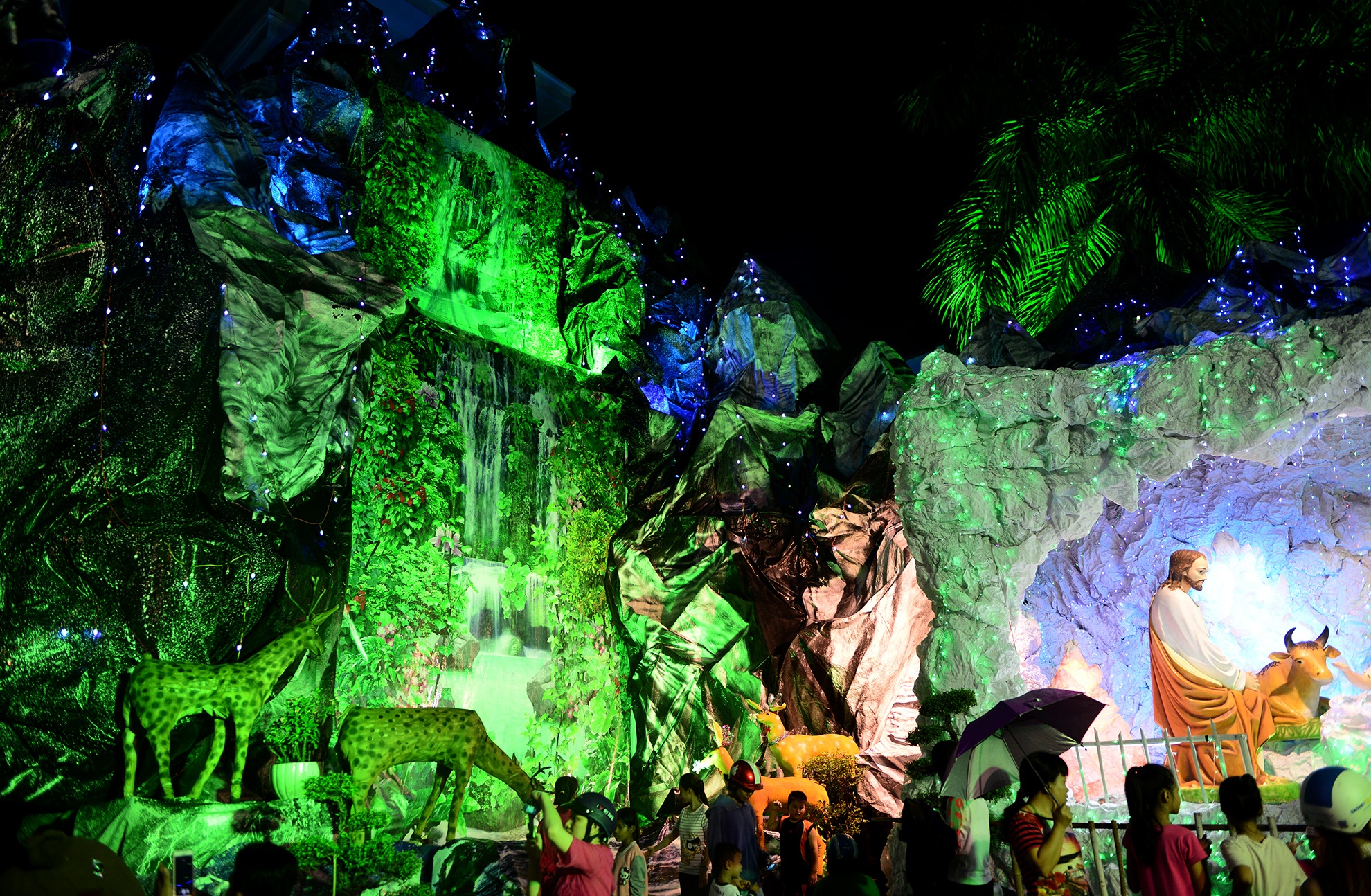 Khong khi Giang sinh o Sai Gon anh 12