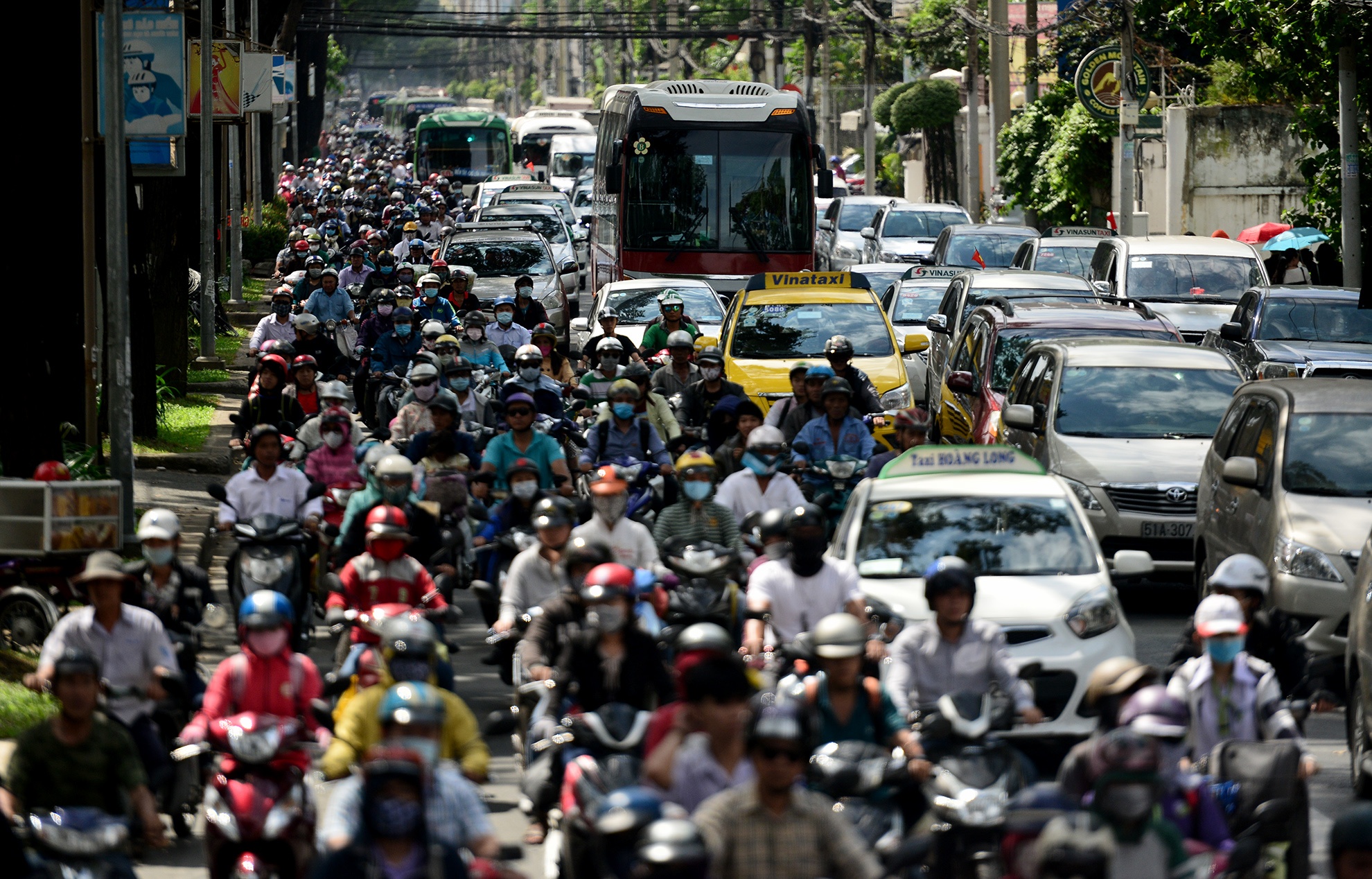 ket xe ngay cuoi nam o Sai Gon anh 2