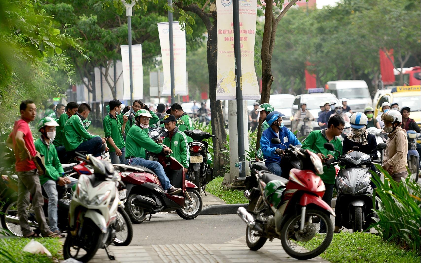 Hinh anh xau xi chi co o san bay Tan Son Nhat hinh anh