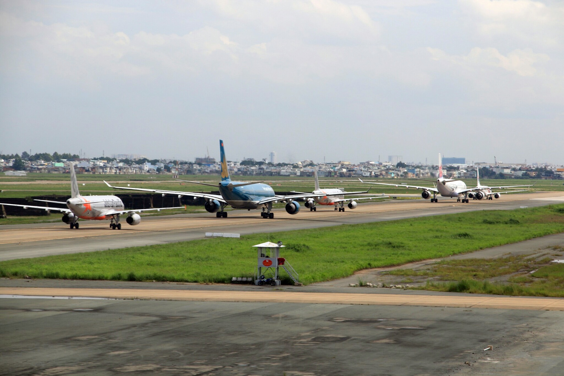 Hinh anh xau xi chi co o Tan Son Nhat anh 5