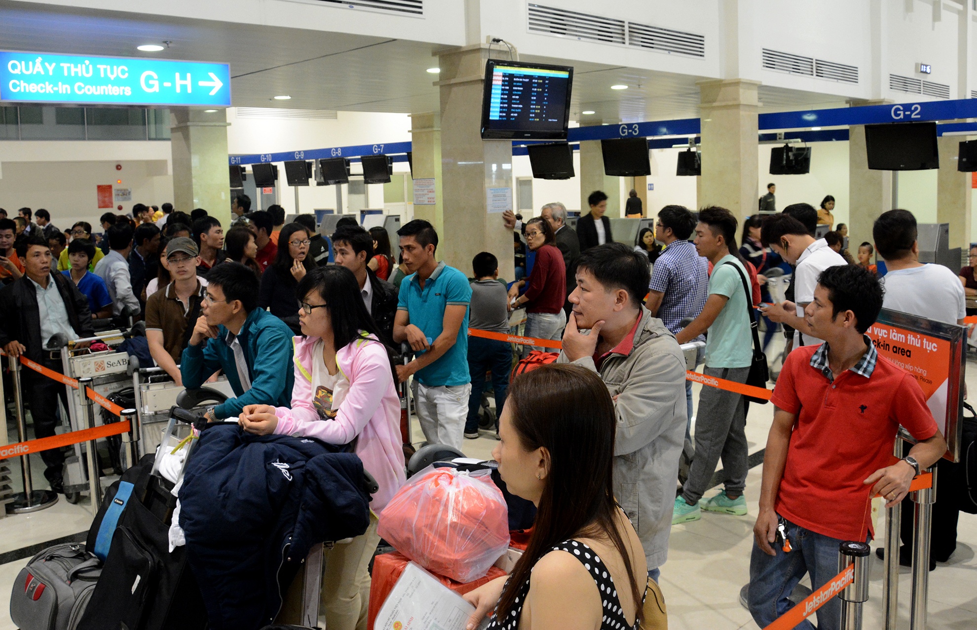 Hinh anh xau xi chi co o Tan Son Nhat anh 10