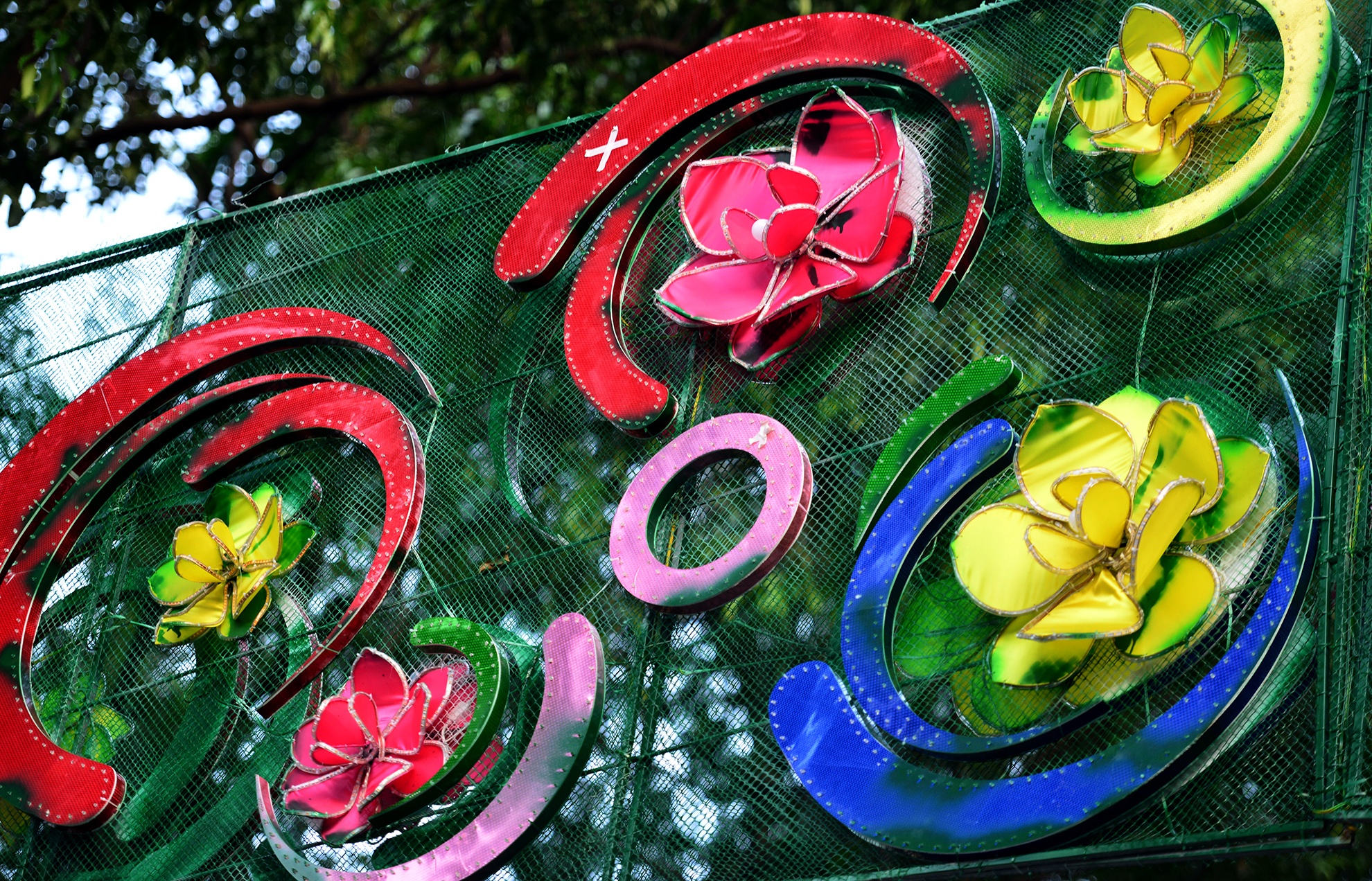 den trang tri duong Pham Ngoc Thach loe loet anh 5