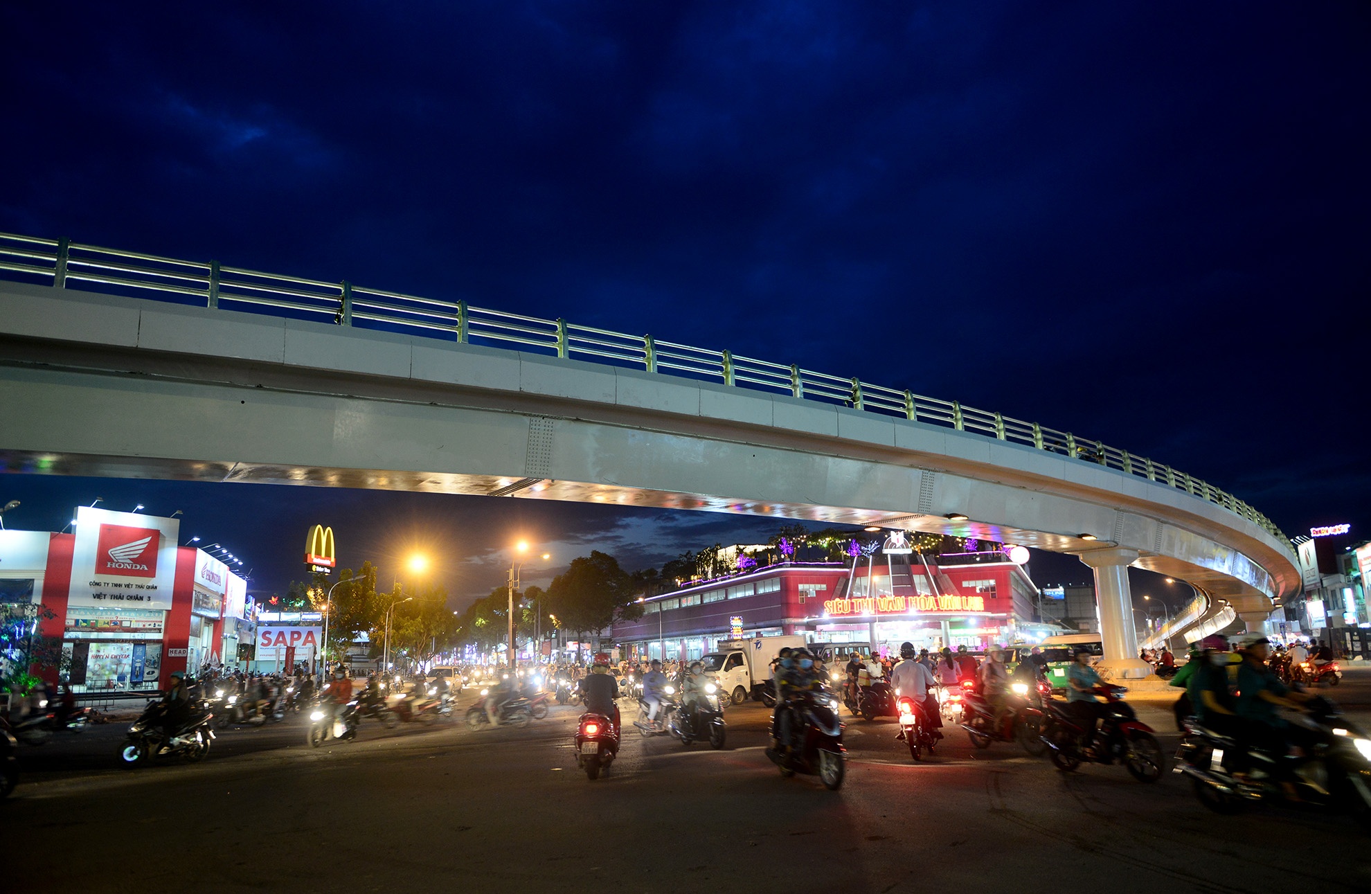 thong xe cau vuot nga sau Go Vap anh 10