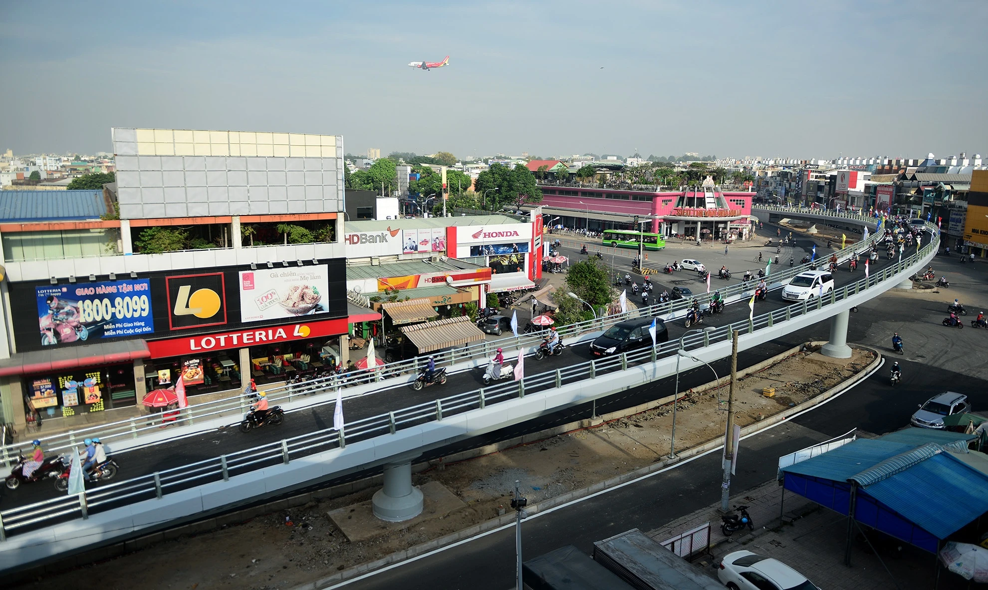 thong xe cau vuot nga sau Go Vap anh 1