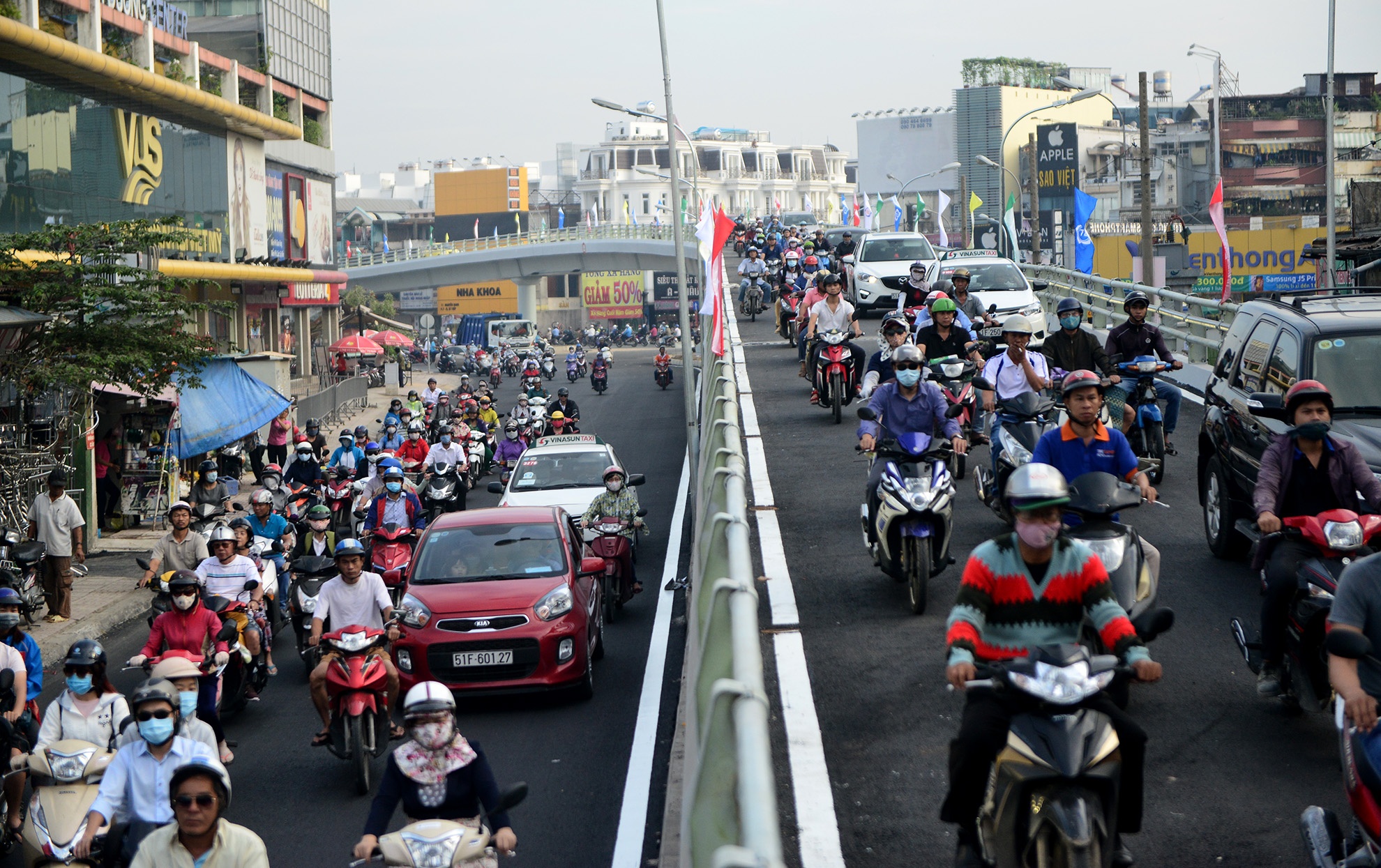 thong xe cau vuot nga sau Go Vap anh 5