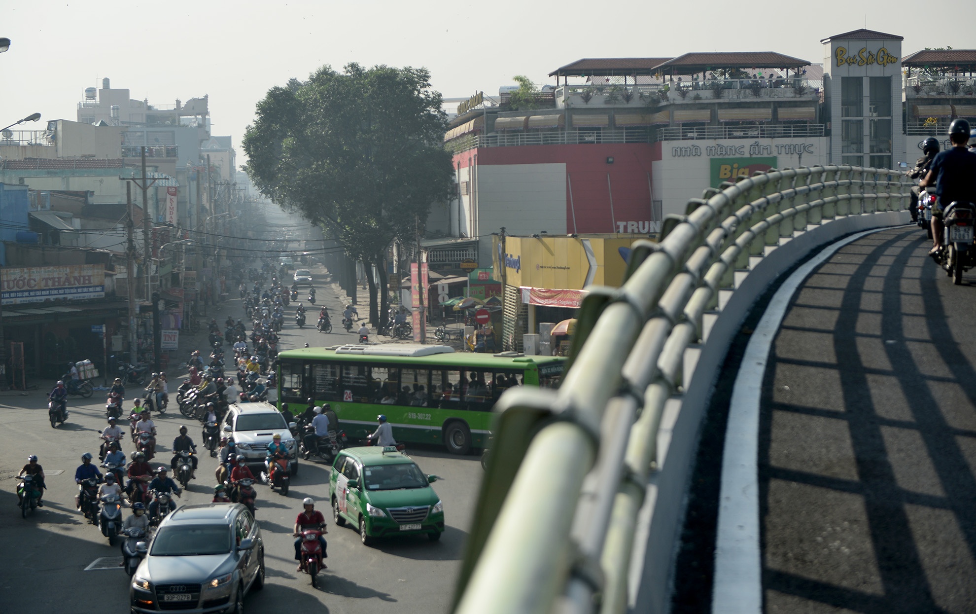 thong xe cau vuot nga sau Go Vap anh 8