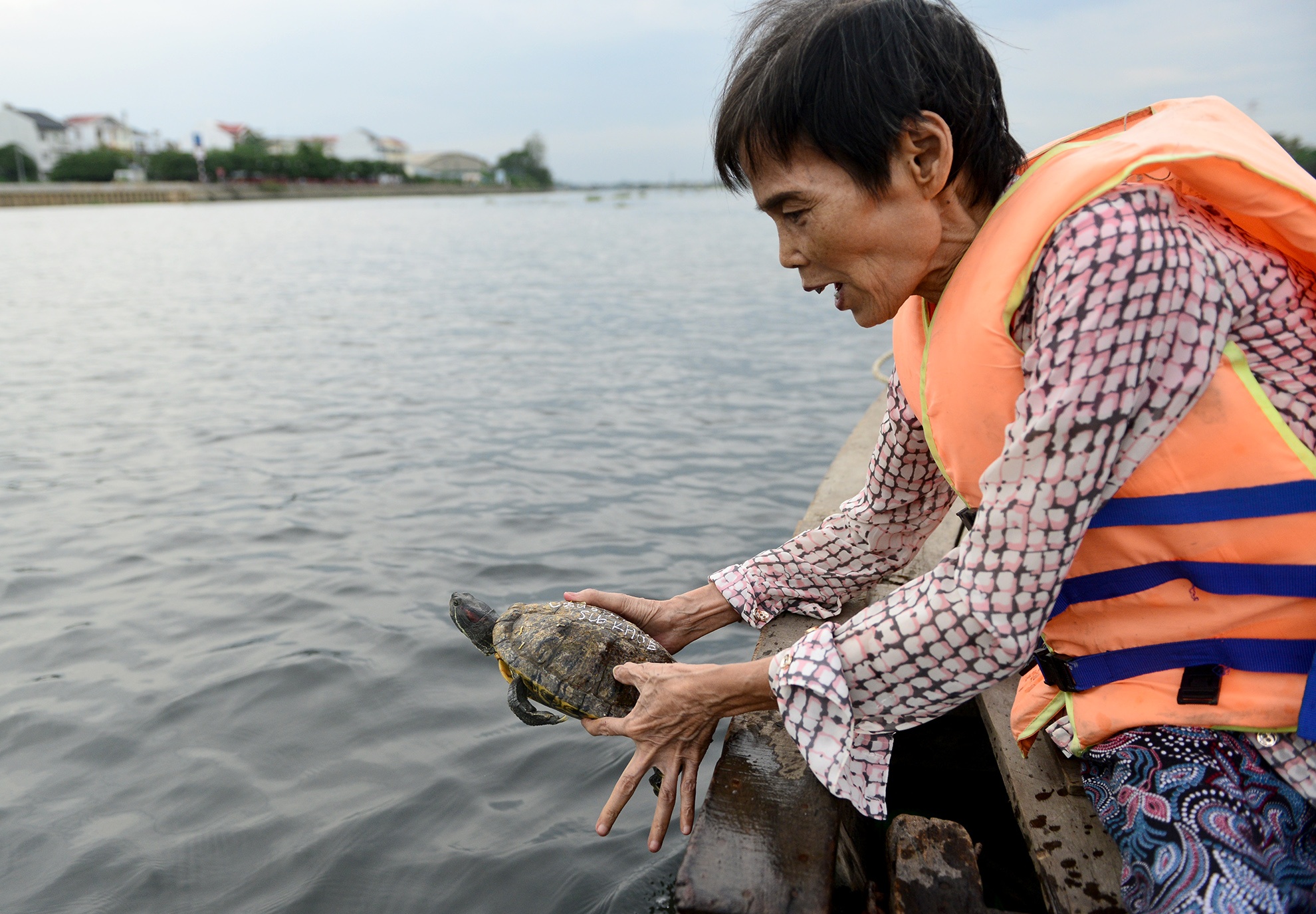 bo 25 trieu dong phong sinh cung ong Tao anh 18