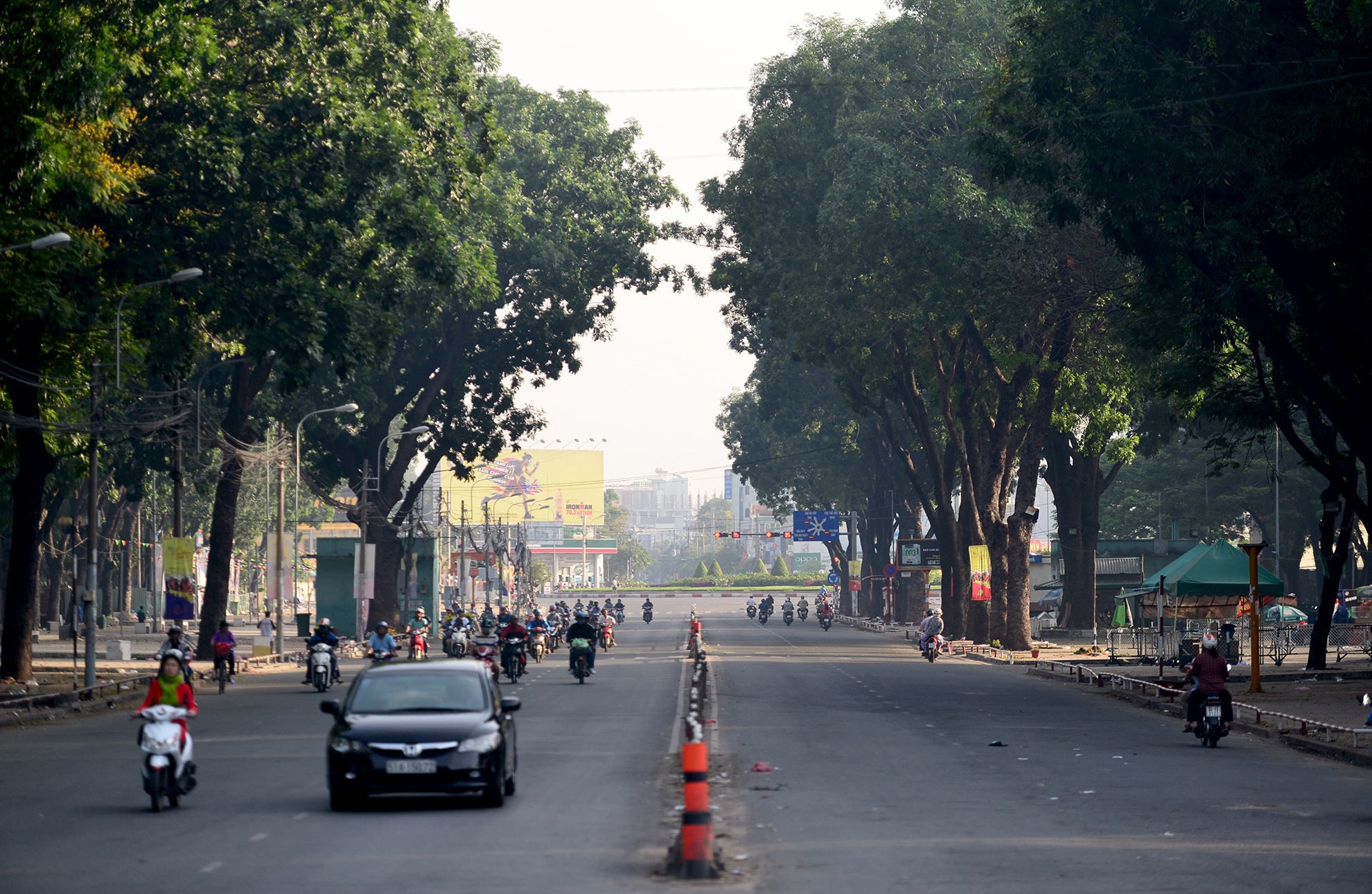 giao thong Sai Gon truoc va ngay mong 1 Tet anh 18