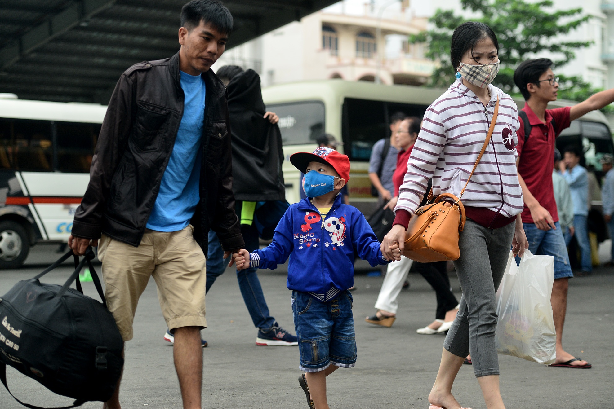 nguoi dan tro lai Sai Gon sau Tet anh 9