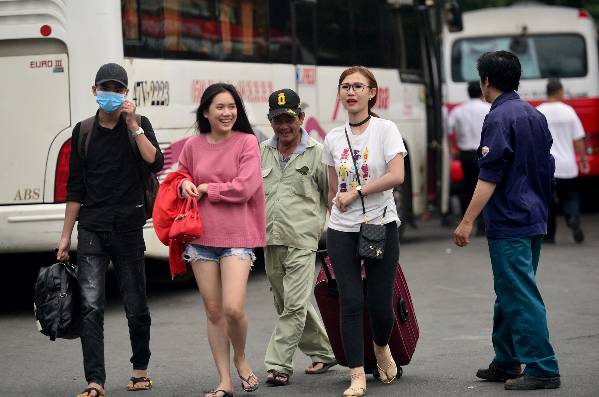 nguoi dan tro lai Sai Gon sau Tet anh 10