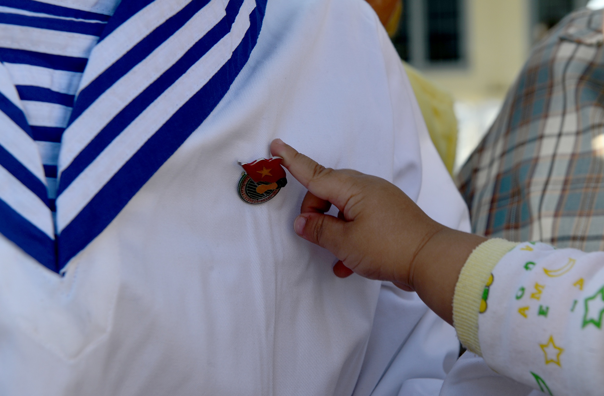 thanh nien TP.HCM bin rin len duong nhap ngu anh 11