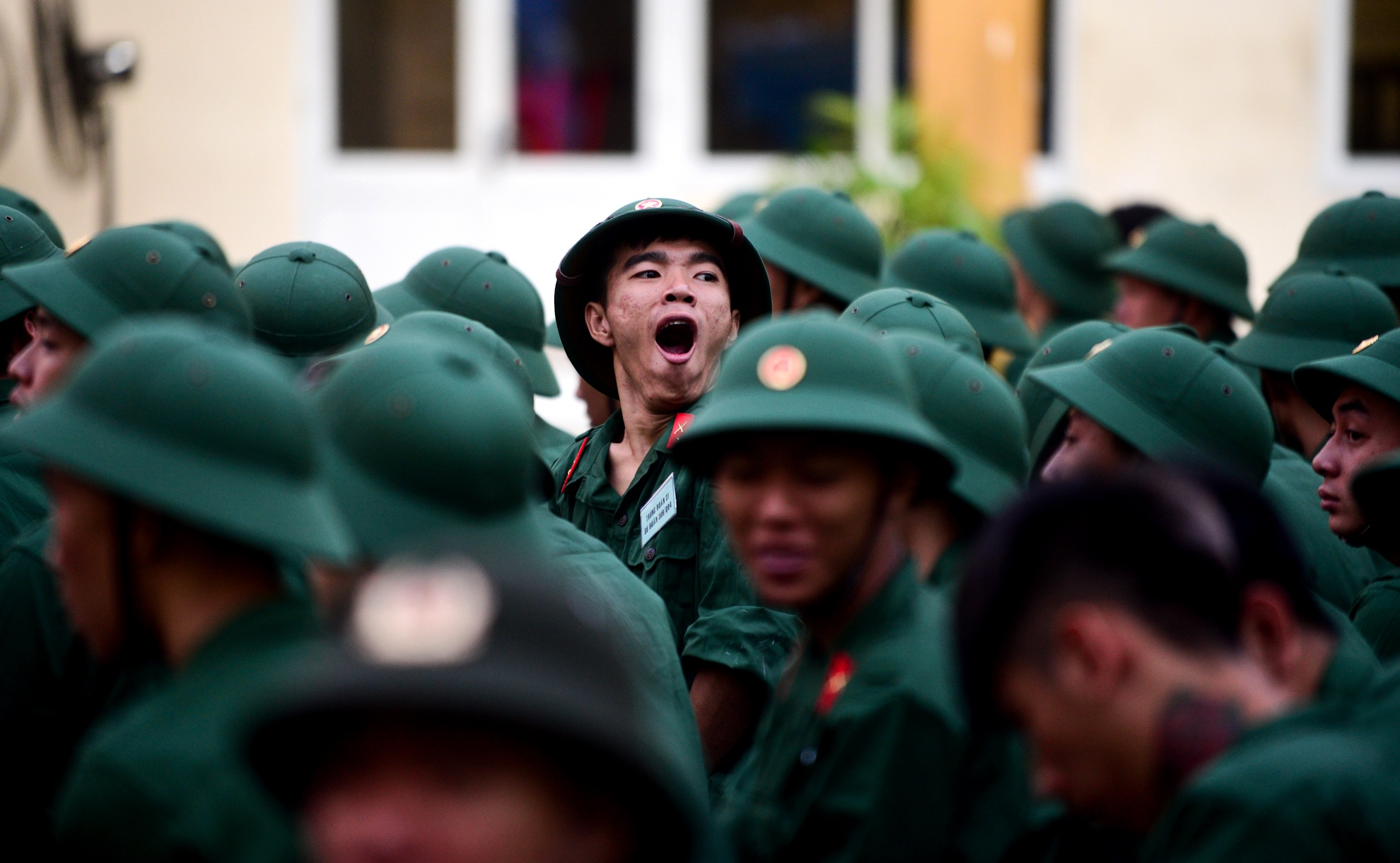 thanh nien TP.HCM bin rin len duong nhap ngu anh 16