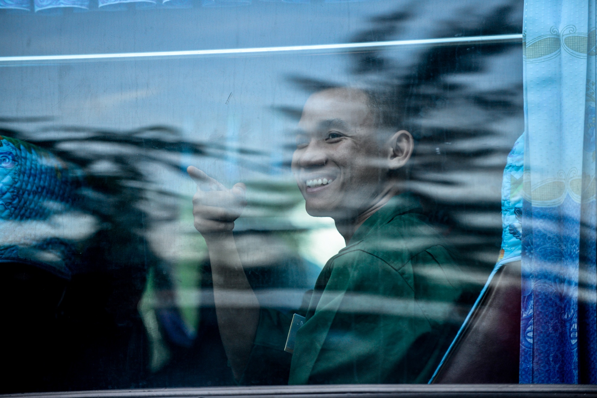 thanh nien TP.HCM bin rin len duong nhap ngu anh 19