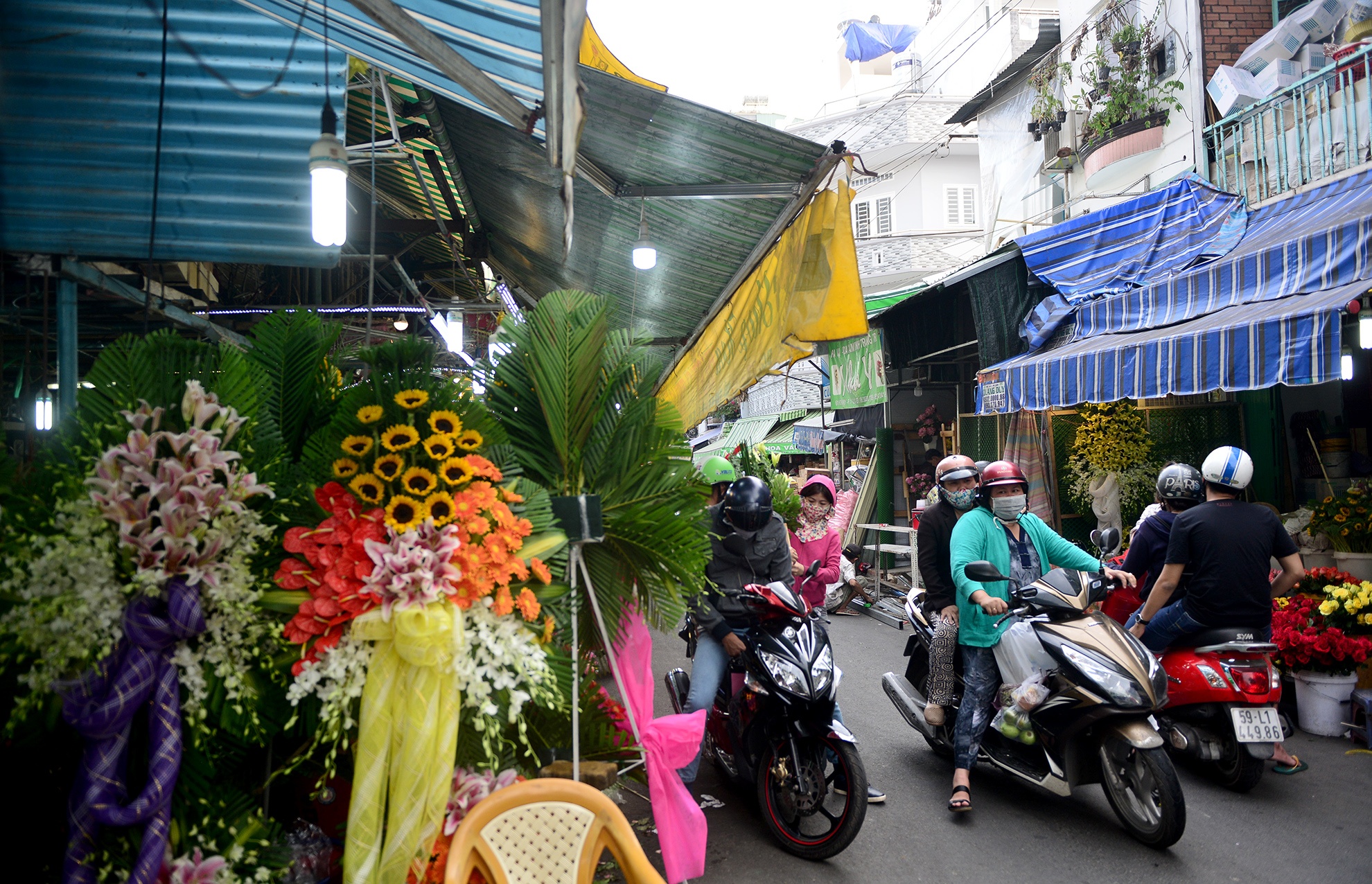 lan chiem via he,  long duong o cho hoa Ho Thi Ky anh 7