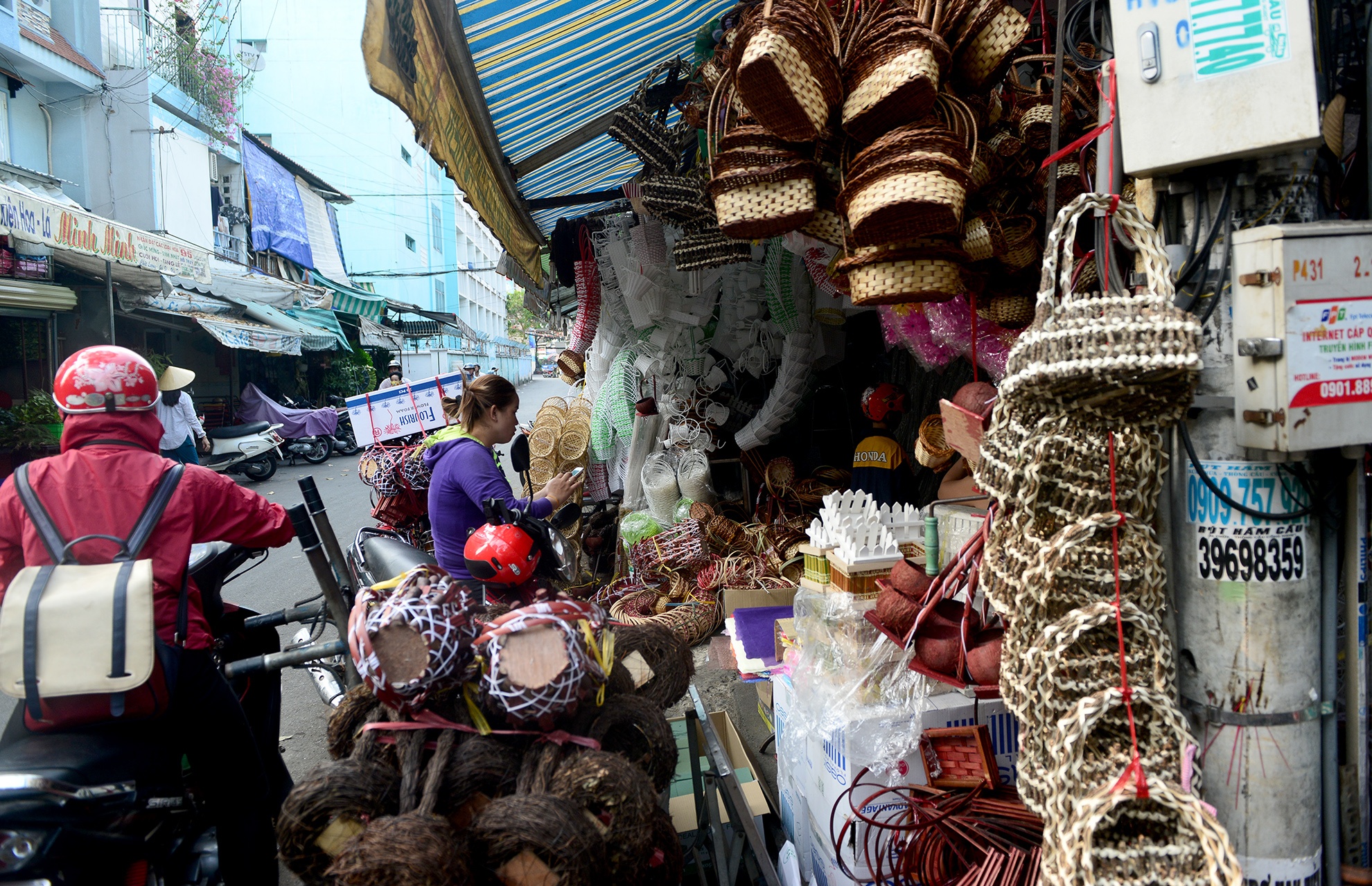 lan chiem via he,  long duong o cho hoa Ho Thi Ky anh 12