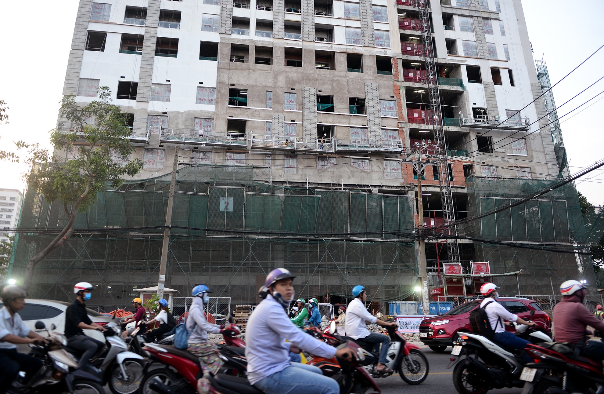 day dac du an bds toi san bay chi mat 5 phut anh 12