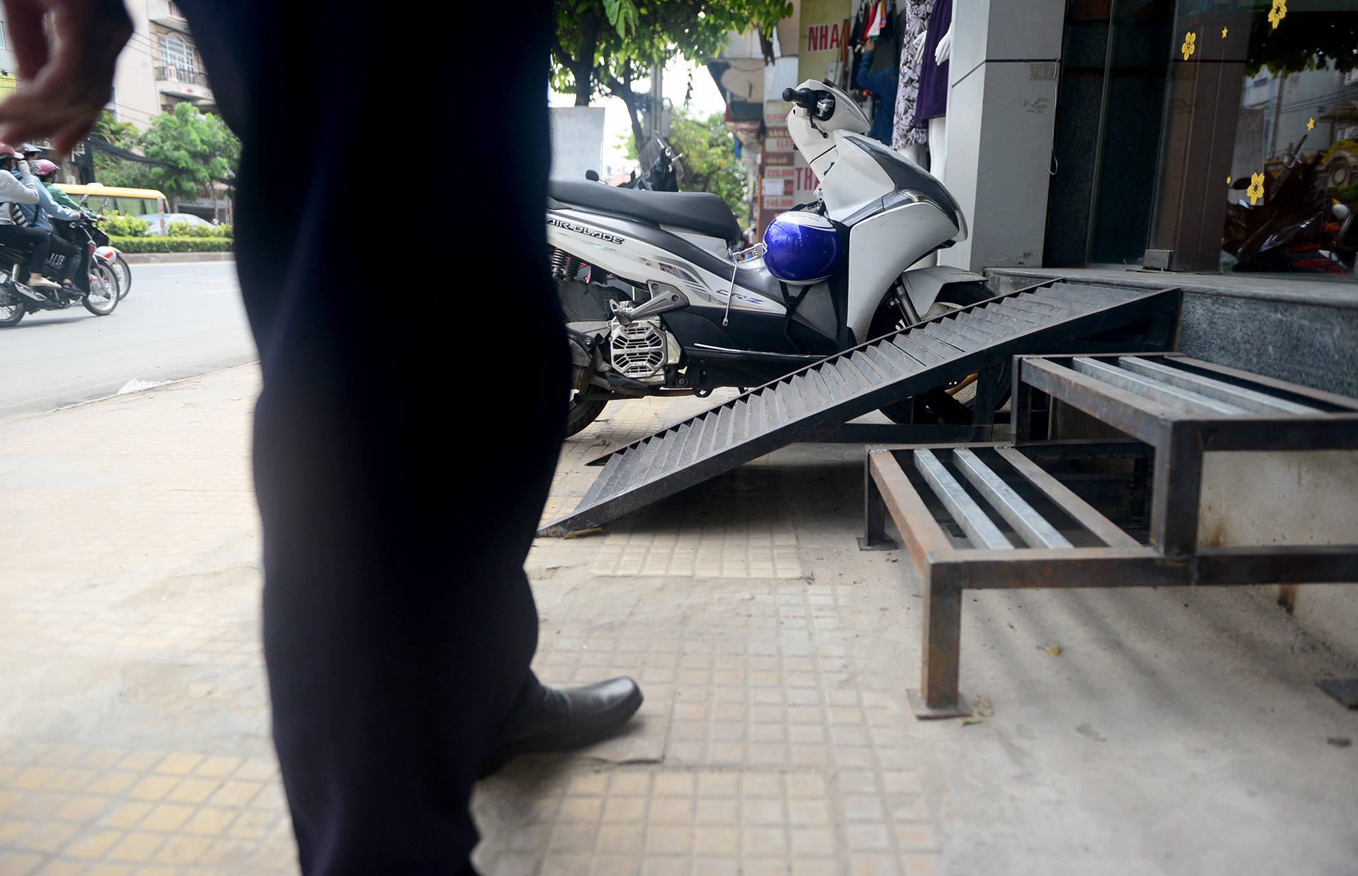 Lan chiem via he o Sai Gon anh 6