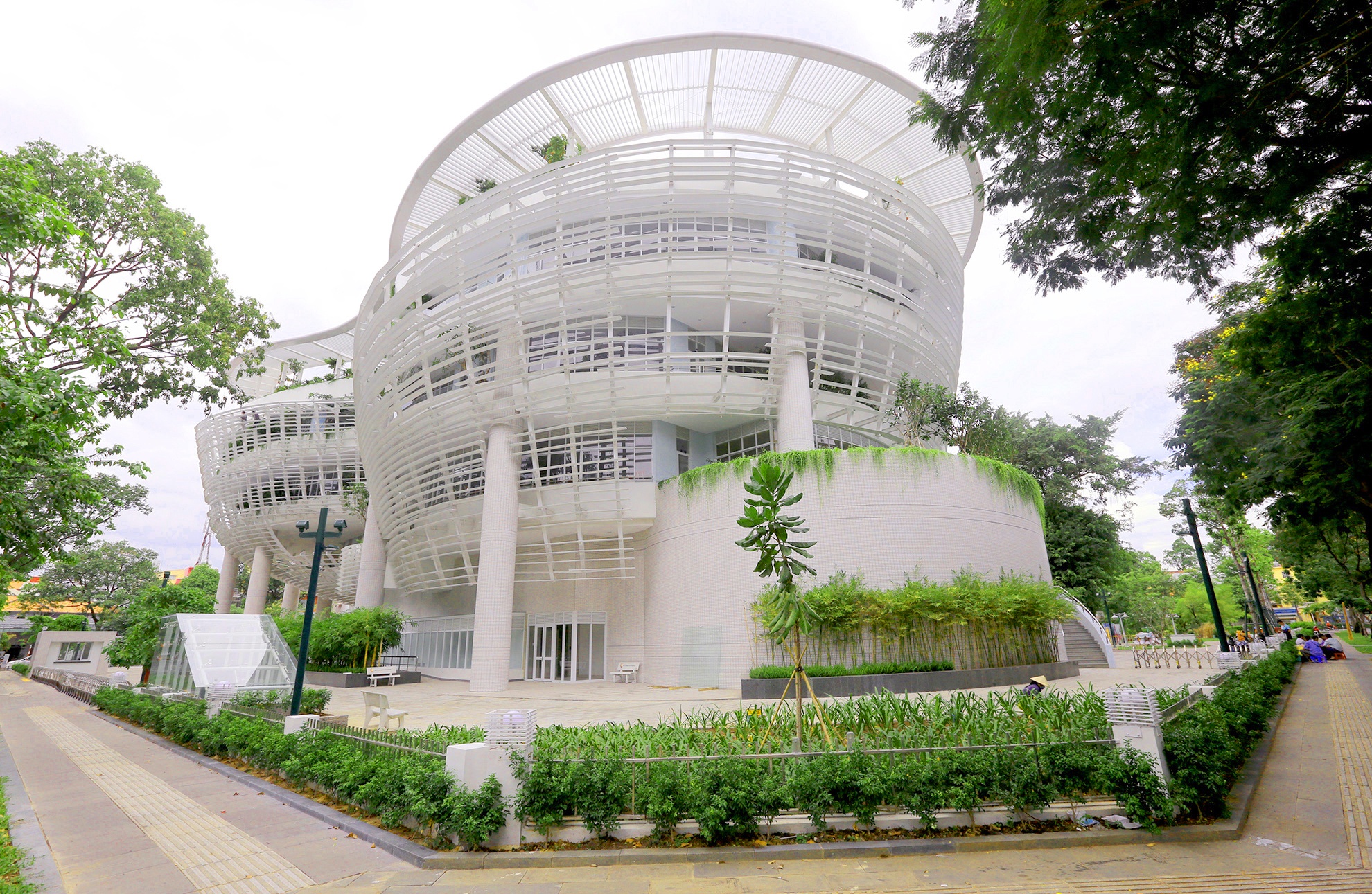 doc dao kien truc nha thieu nhi TP.HCM anh 3