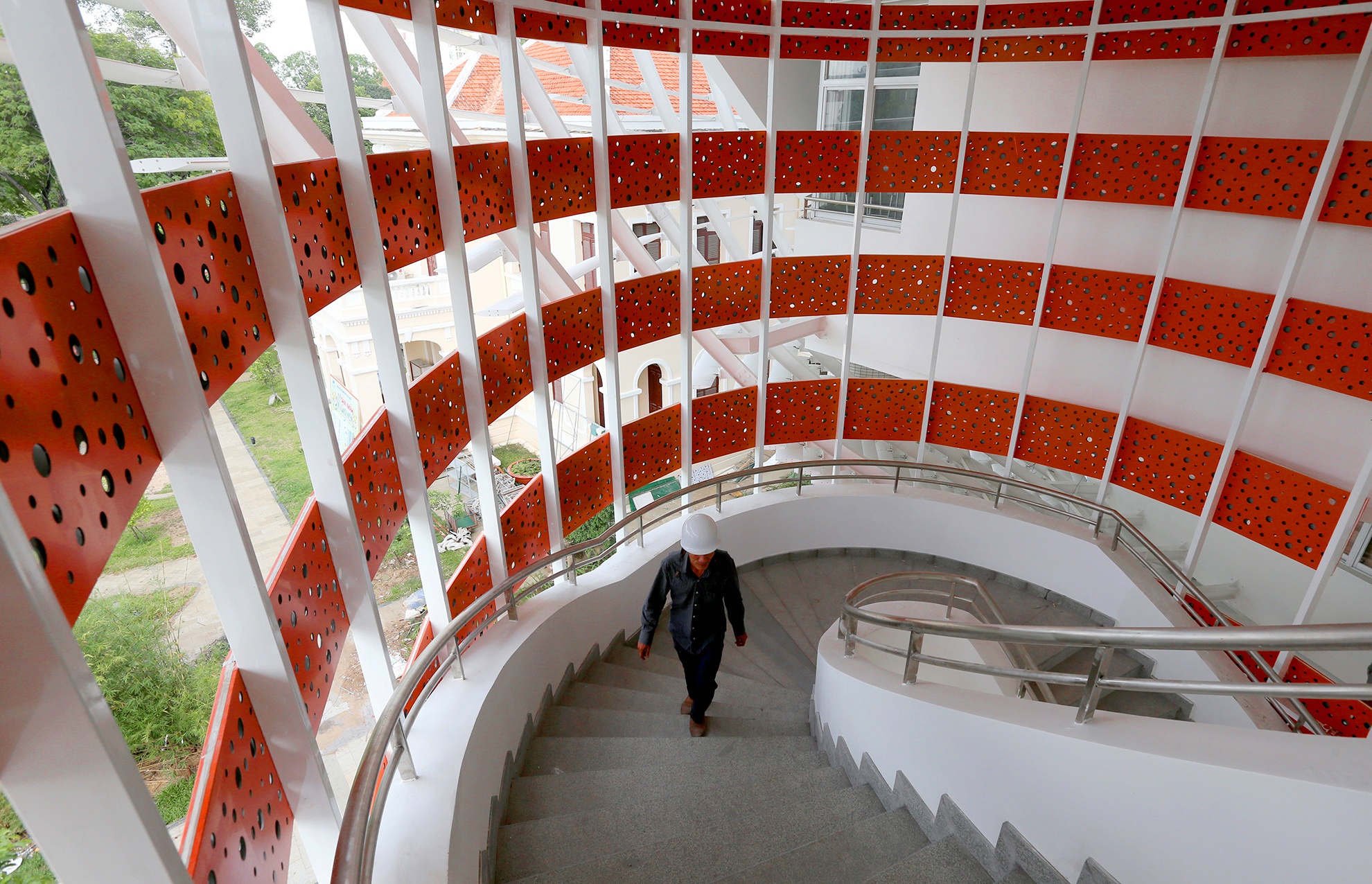 doc dao kien truc nha thieu nhi TP.HCM anh 9