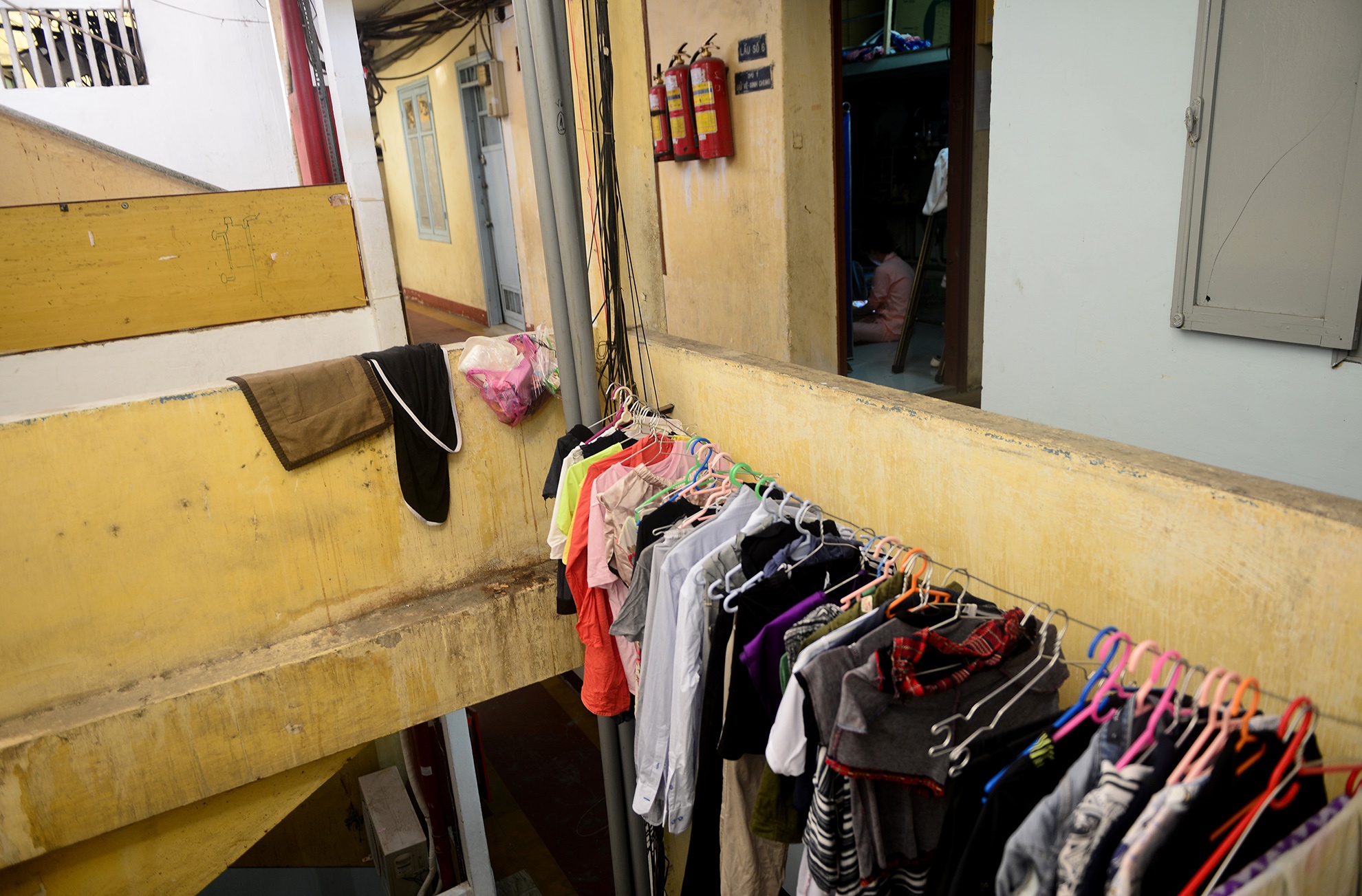 ben trong chung cu sap bi di doi o pho tay Sai Gon anh 12