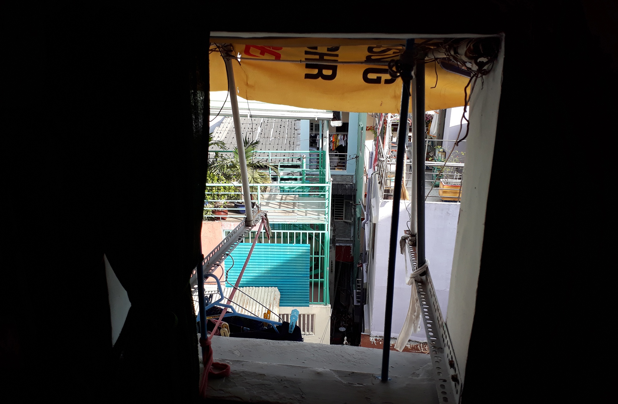 ben trong chung cu sap bi di doi o pho tay Sai Gon anh 14