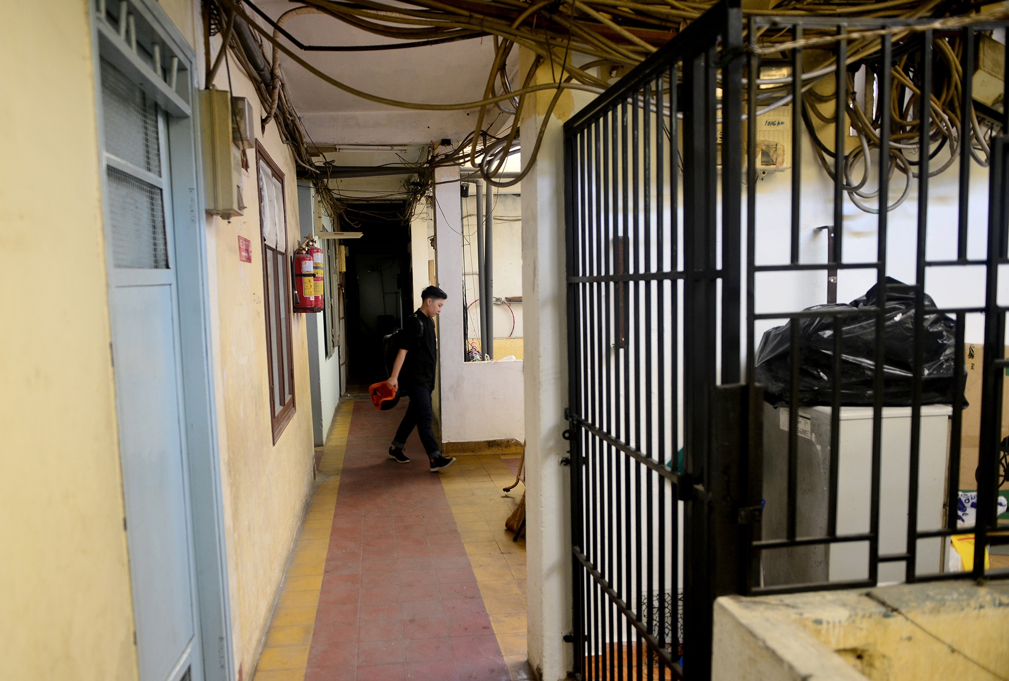 ben trong chung cu sap bi di doi o pho tay Sai Gon anh 5