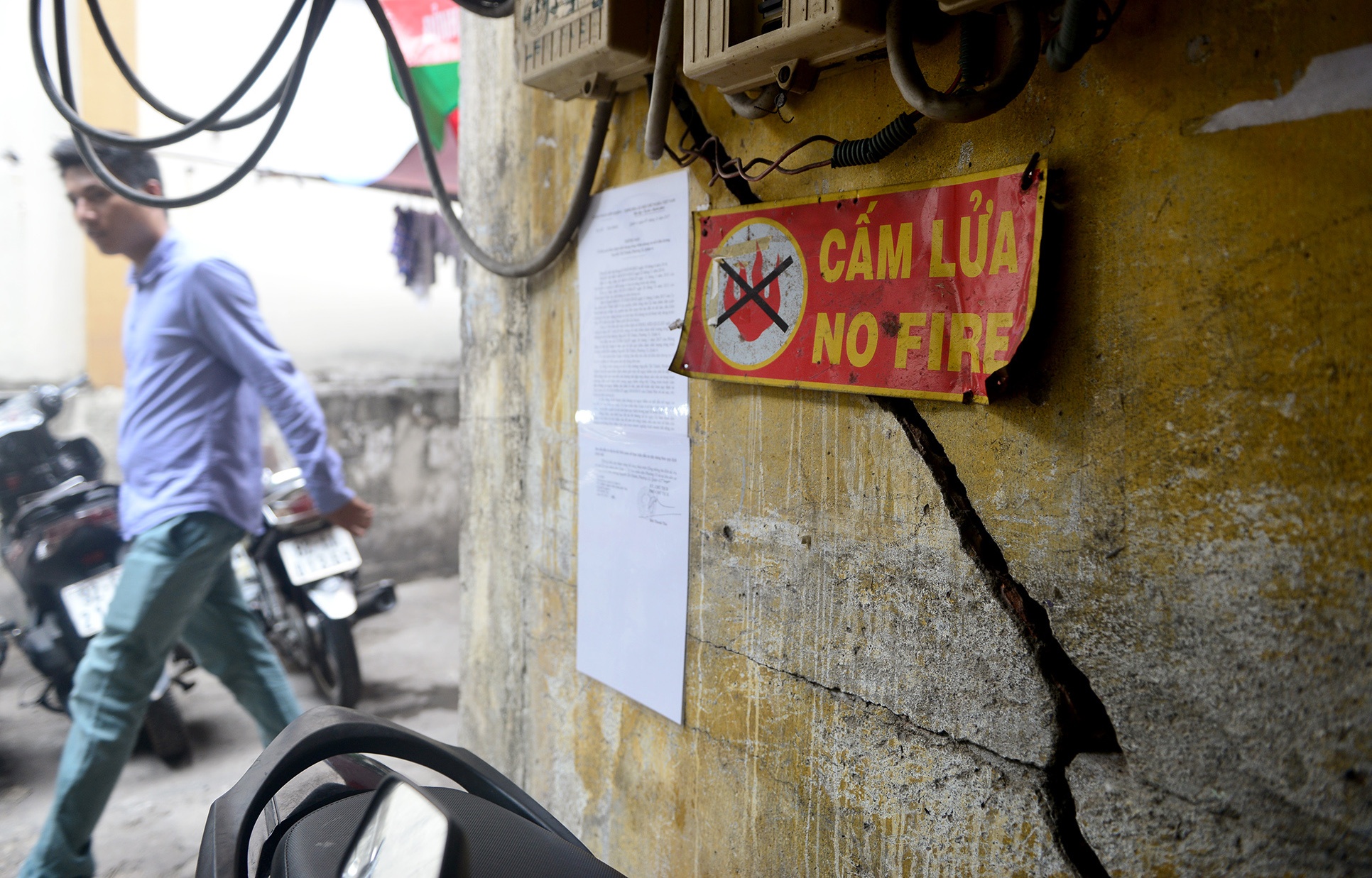 Canh cu nat trong chung cu ngay canh trung tam Sai Gon hinh anh