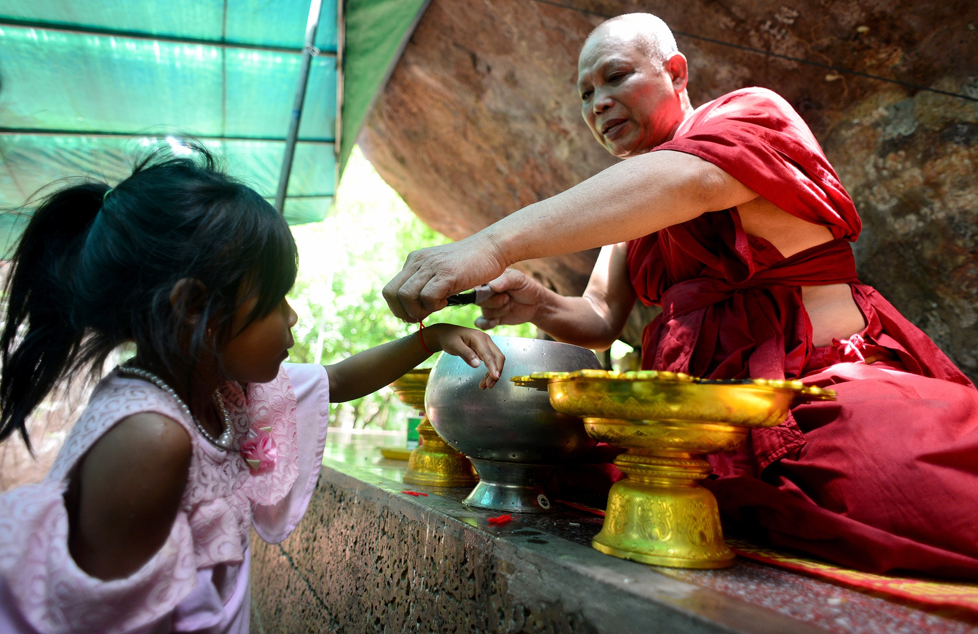 Chinh phuc ngon nui tung la can cu cua Khmer Do hinh anh