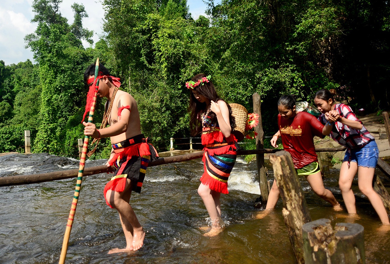 Chinh phuc nui thieng, tam suoi ngan linga o Campuchia hinh anh