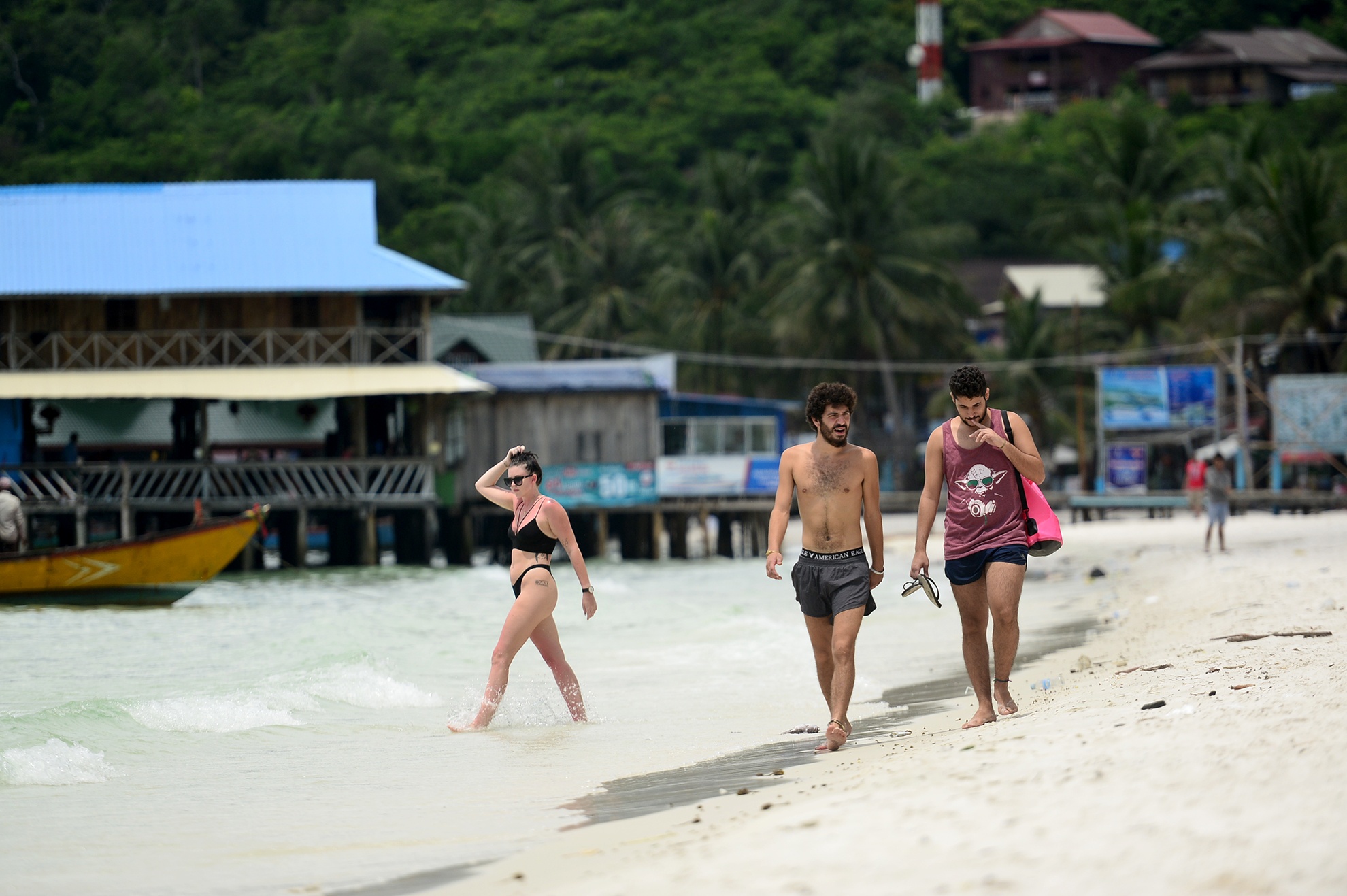 kham pha &ldquo;Thien duong Maldvies&rdquo; o Campuchia anh 11