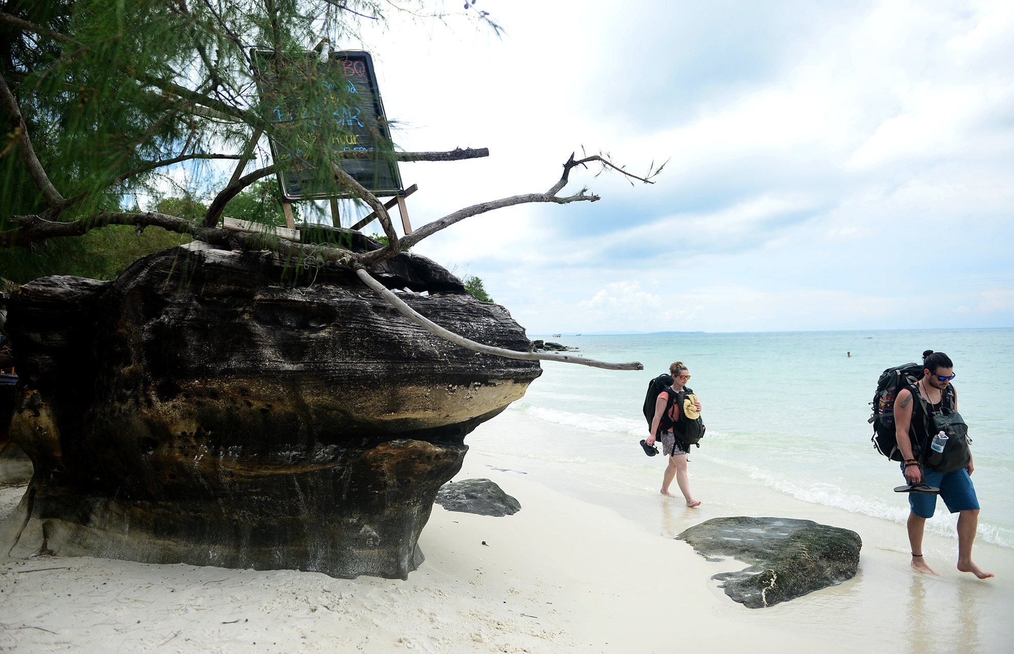 kham pha &ldquo;Thien duong Maldvies&rdquo; o Campuchia anh 15