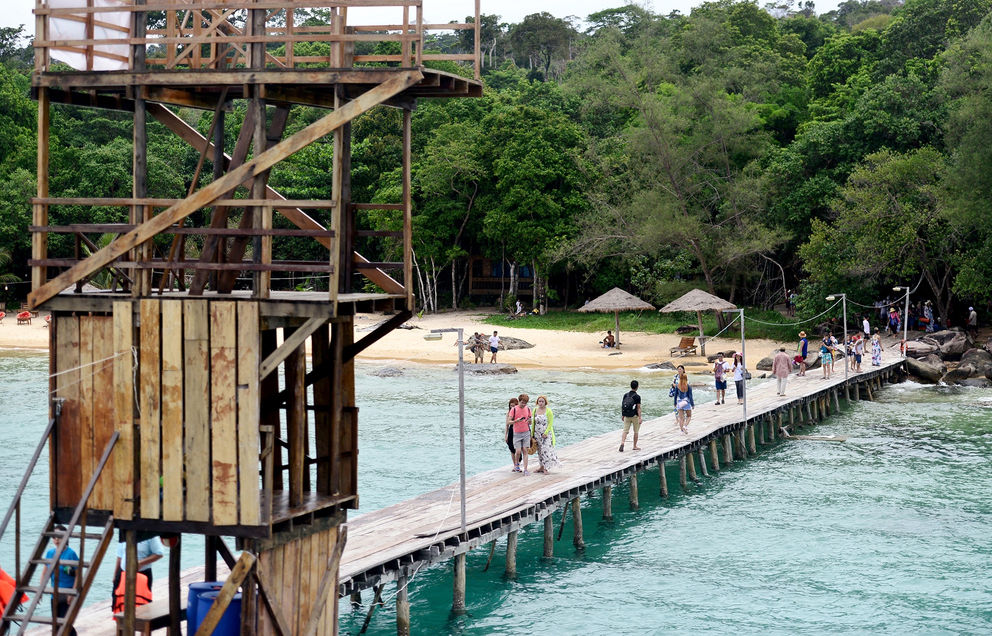 kham pha &ldquo;Thien duong Maldvies&rdquo; o Campuchia anh 17