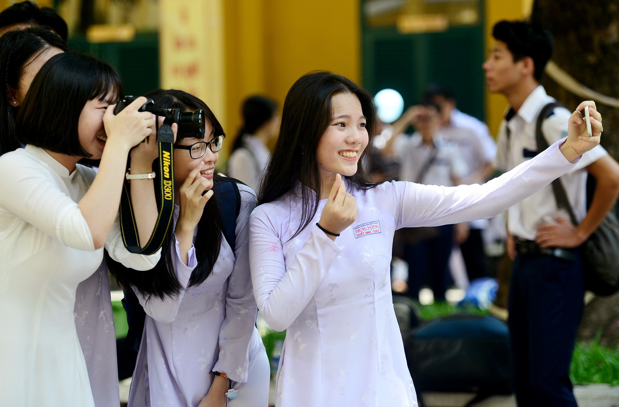 tri an thay co ngay ra truong anh 12