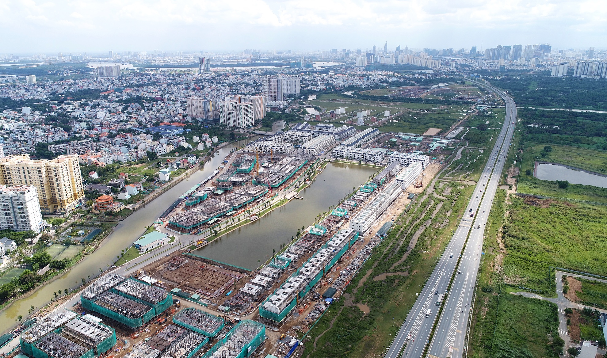 ha tang khu dong TP.HCM hut du an bat dong san anh 7