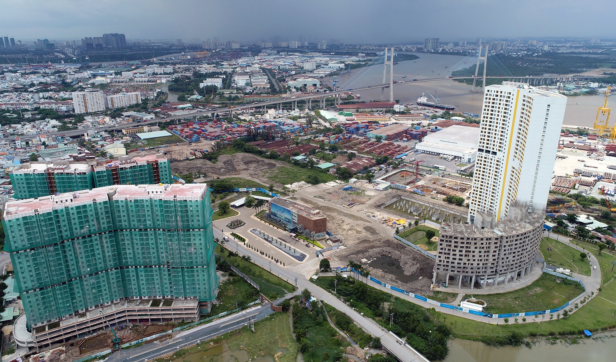 Du an lon nhat khu nam Sai Gon ngung thi cong hinh anh