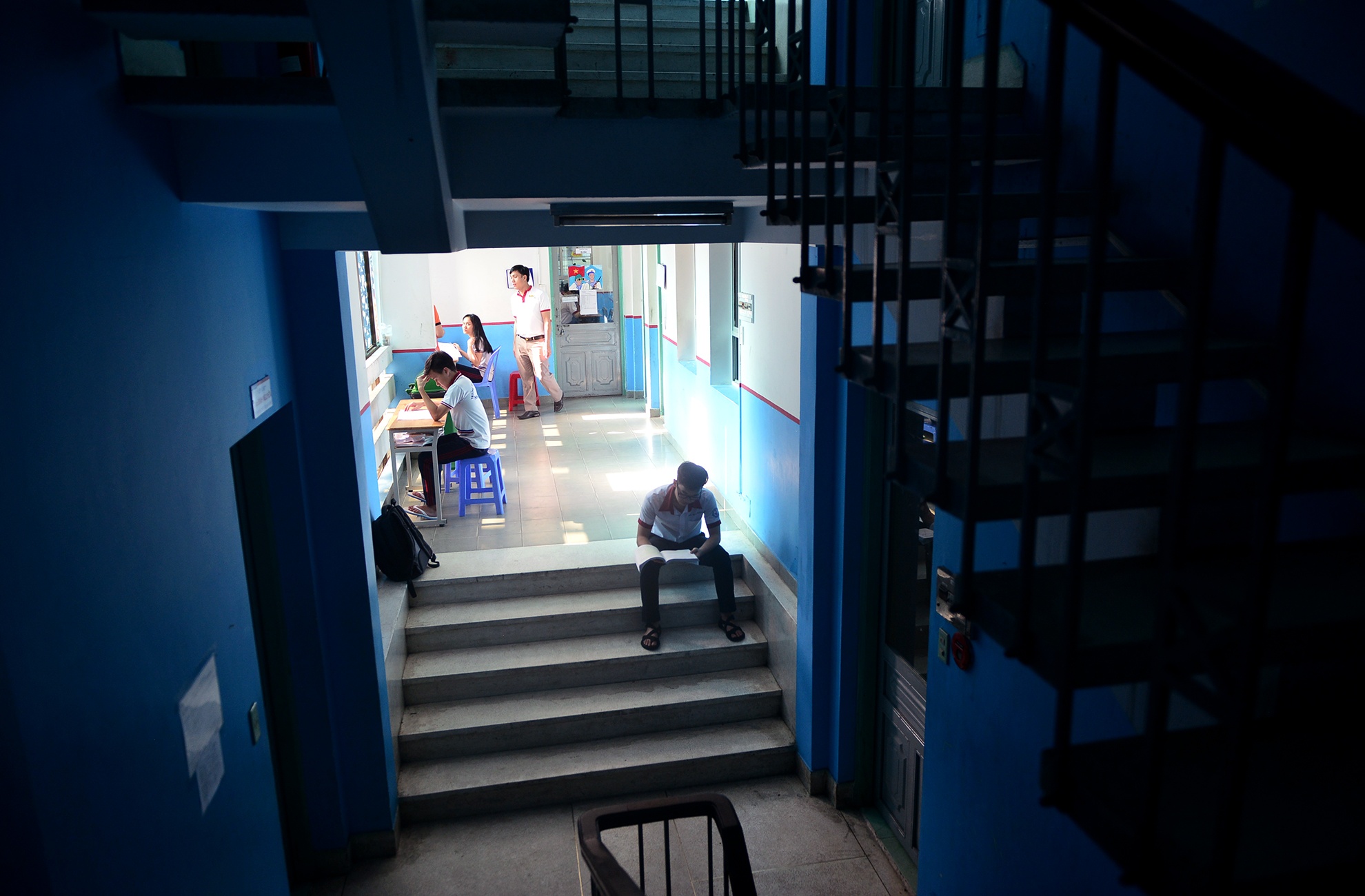 Canh on thi nuoc rut cua cac si tu Sai Gon anh 11