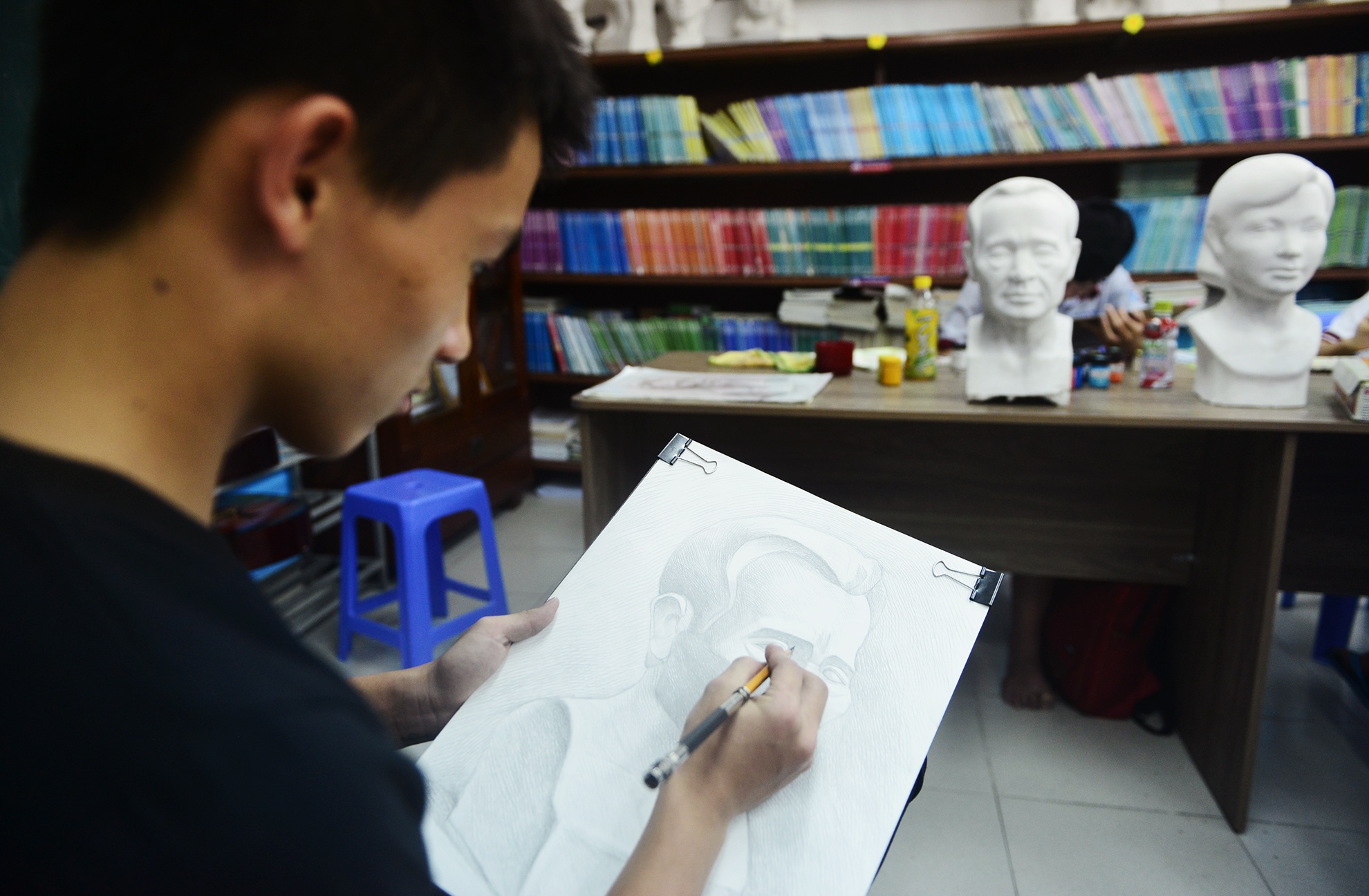 Canh on thi nuoc rut cua cac si tu Sai Gon anh 15