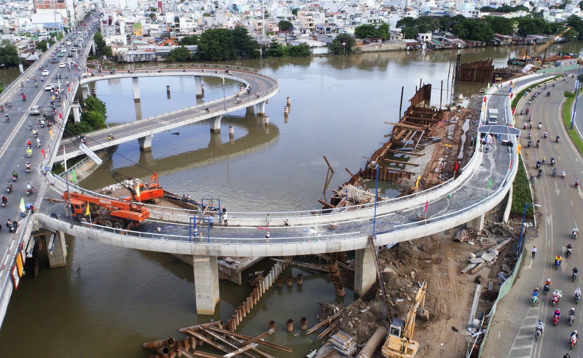 khanh thanh 2 nhanh moi cau Nguyen Van Cu anh 6