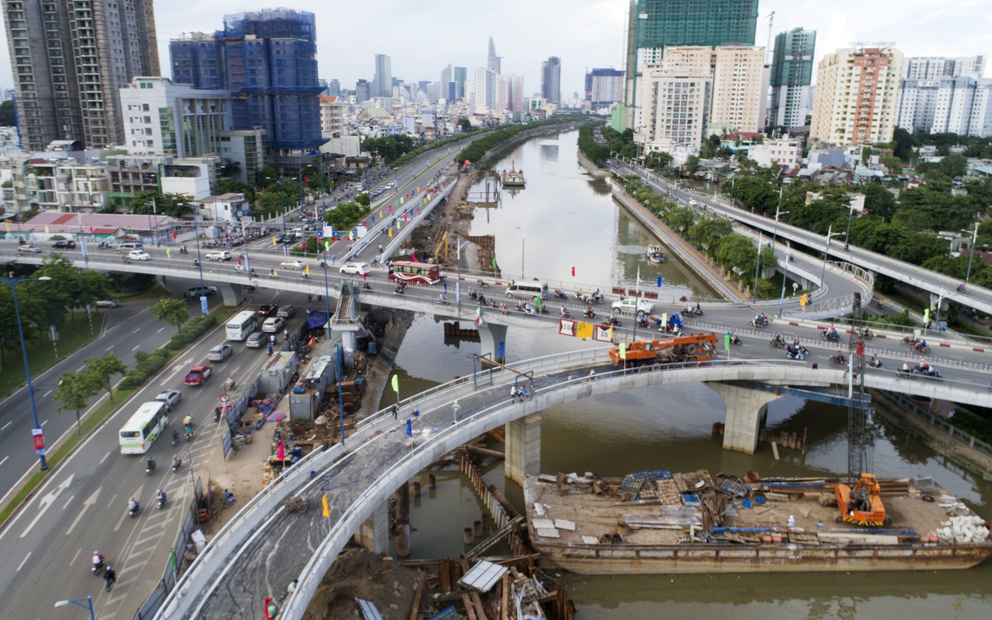 khanh thanh 2 nhanh moi cau Nguyen Van Cu anh 4