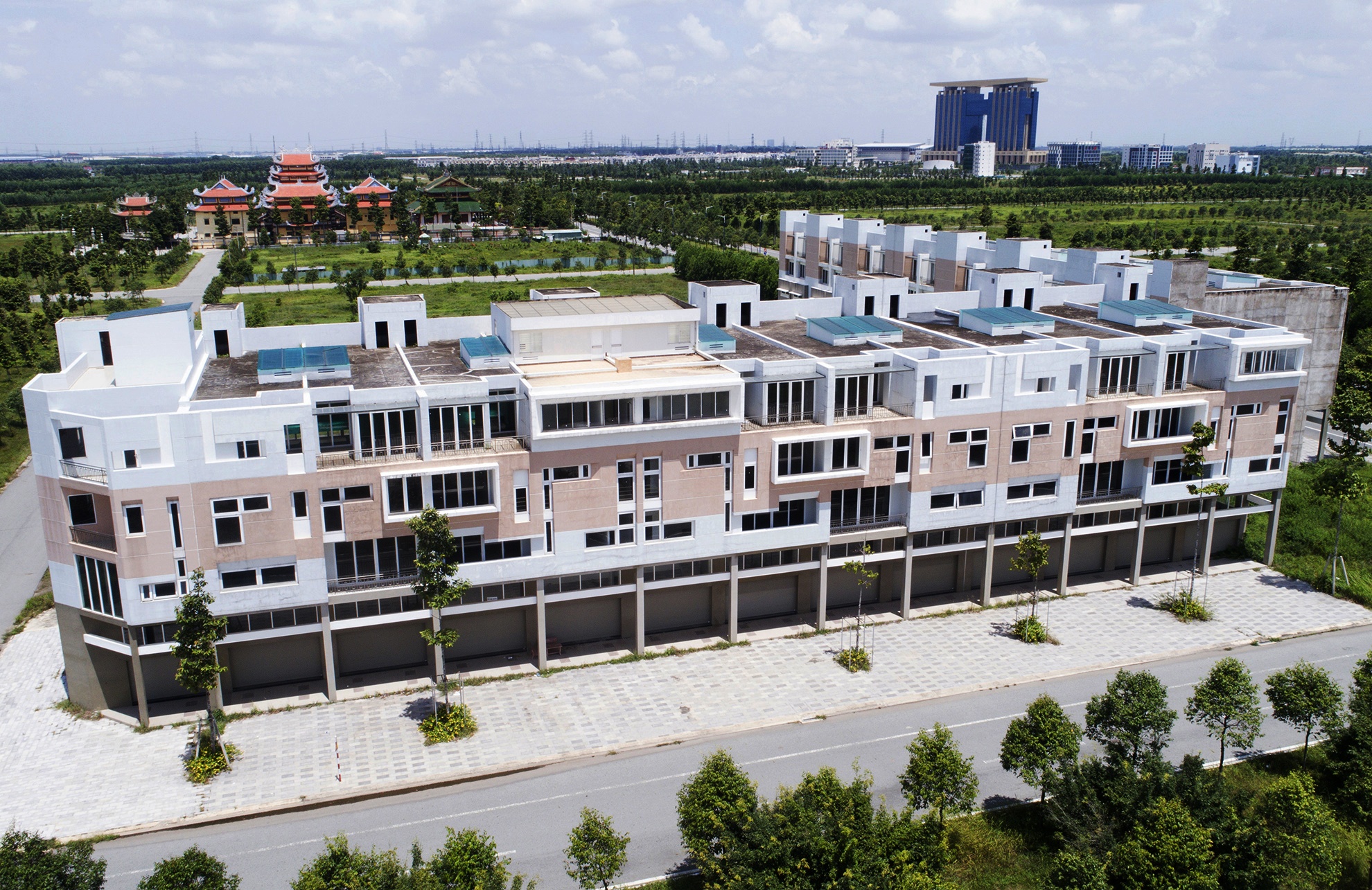 thanh pho moi Binh Duong,  thanh pho moi Binh Duong vang nguoi anh 18