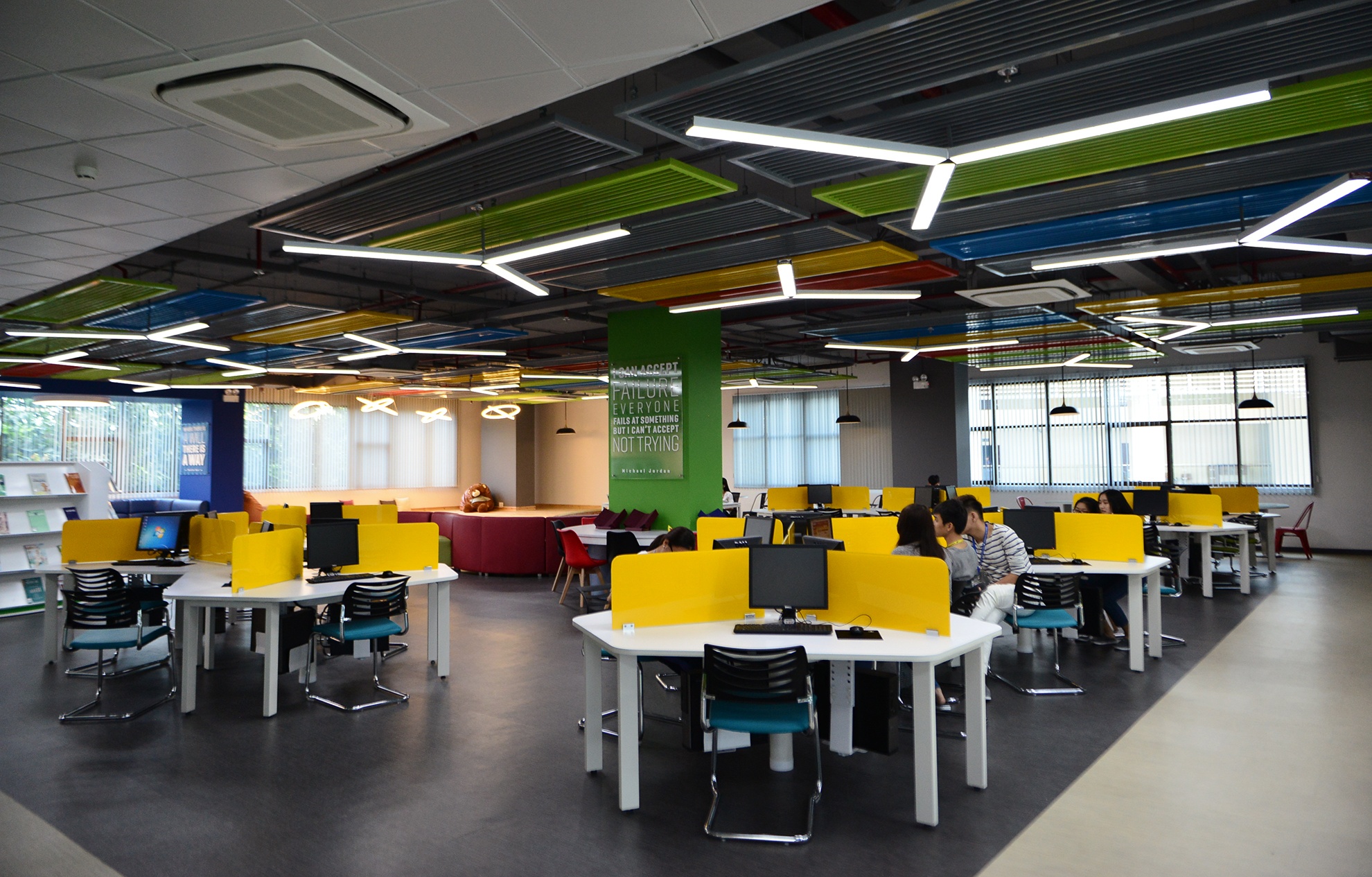 Thu vien tuyet dep o Sai Gon anh 9