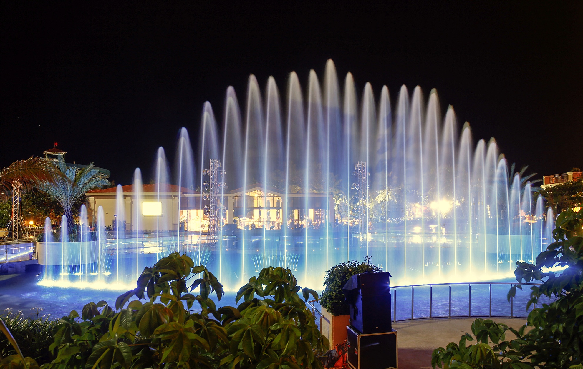 Dai nhac nuoc kieu Las Vegas o Viet Nam anh 4