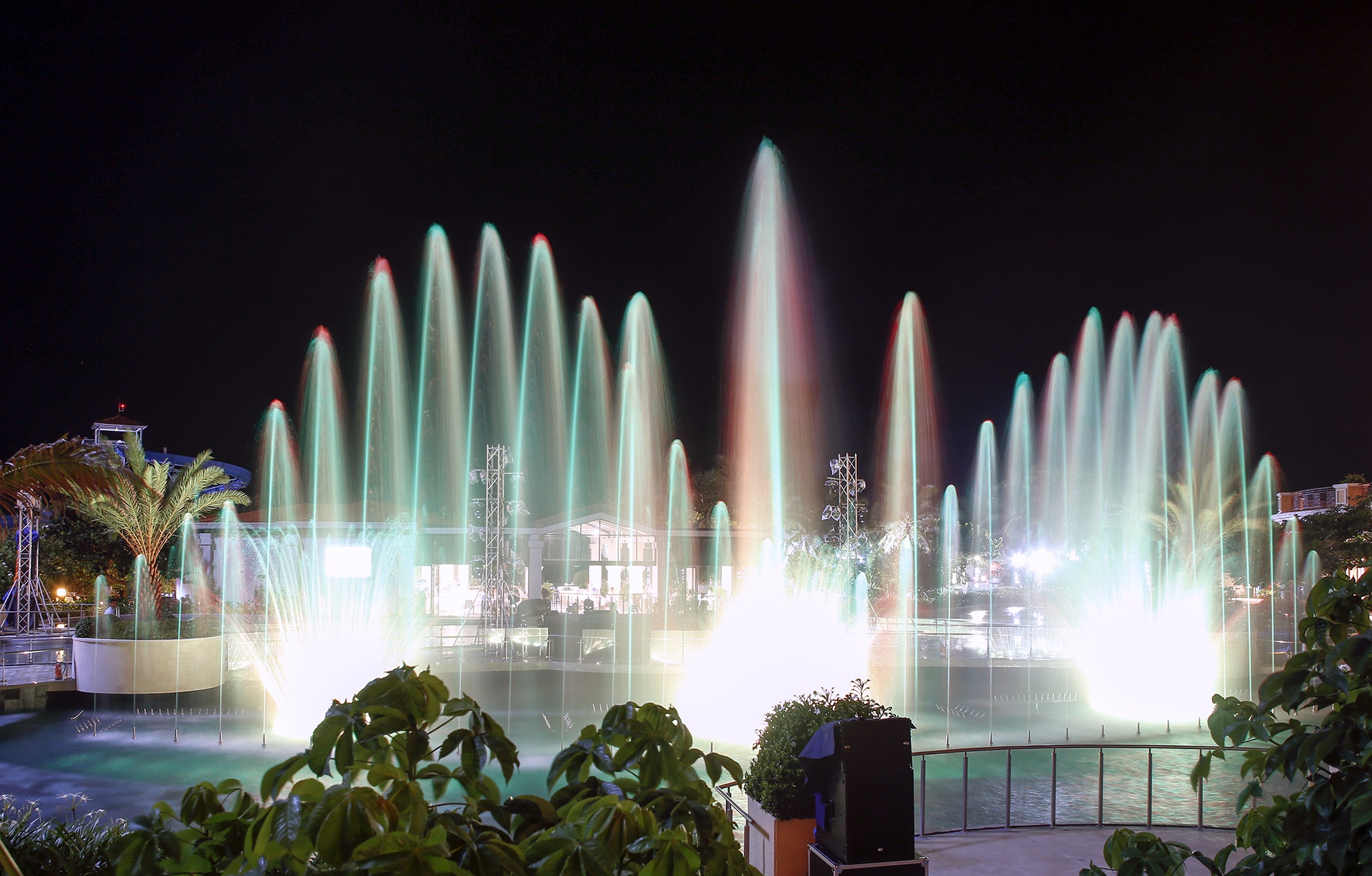 Dai nhac nuoc kieu Las Vegas o Viet Nam anh 6