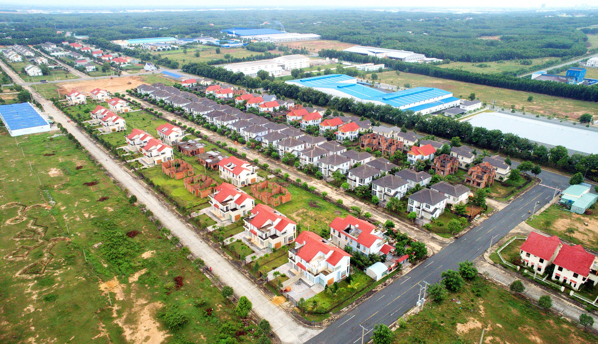 biet thu,  nha pho bo hoang o Binh Duong anh 12