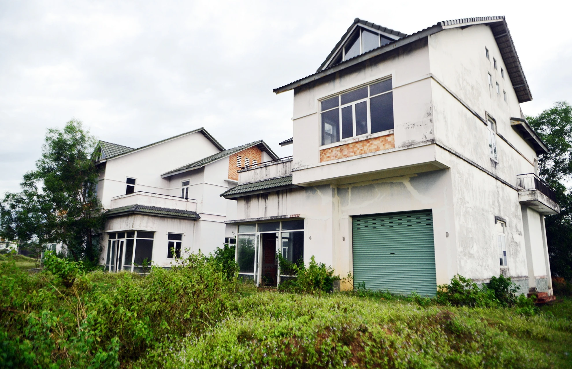 biet thu,  nha pho bo hoang o Binh Duong anh 14