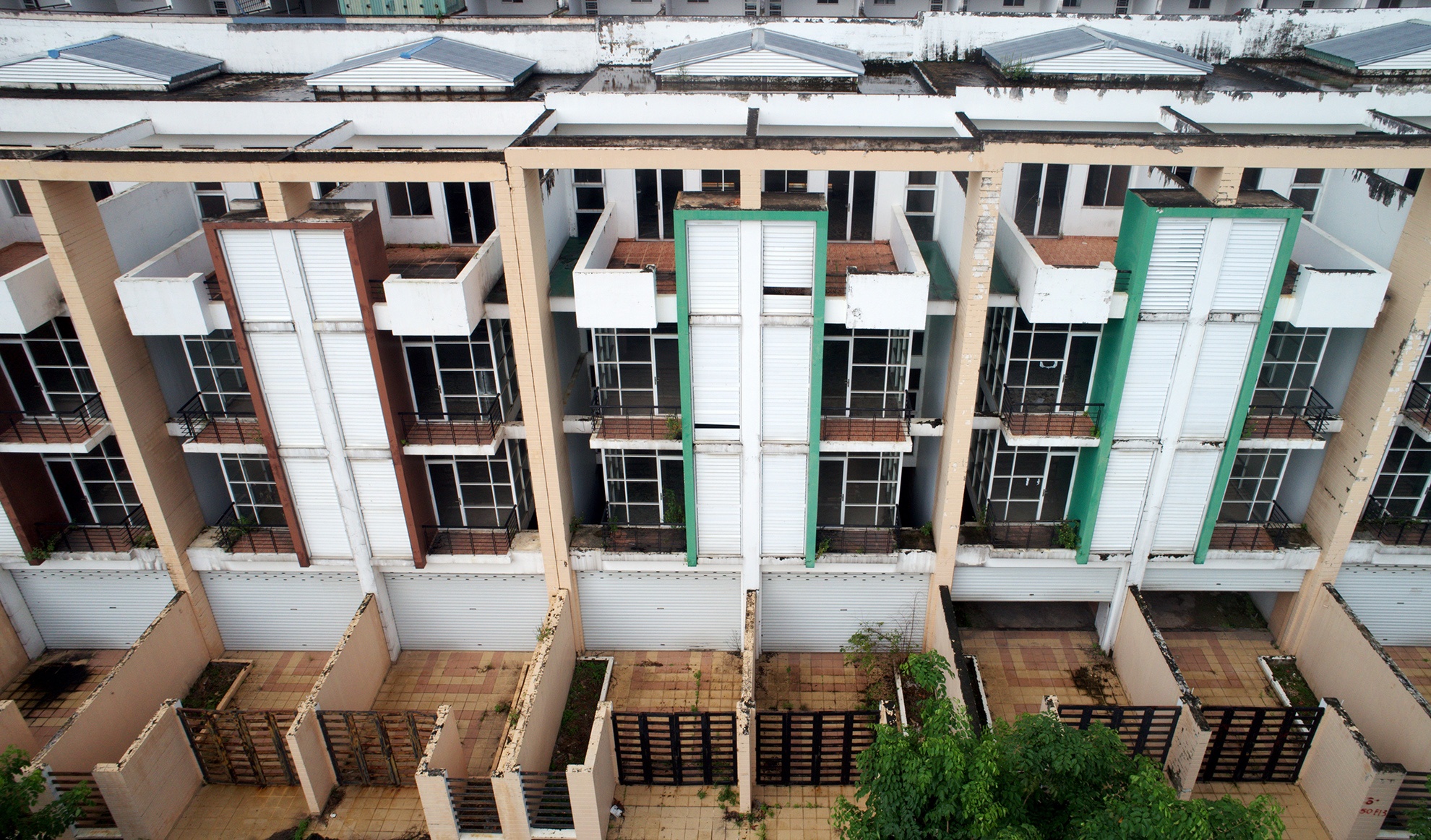 biet thu,  nha pho bo hoang o Binh Duong anh 18