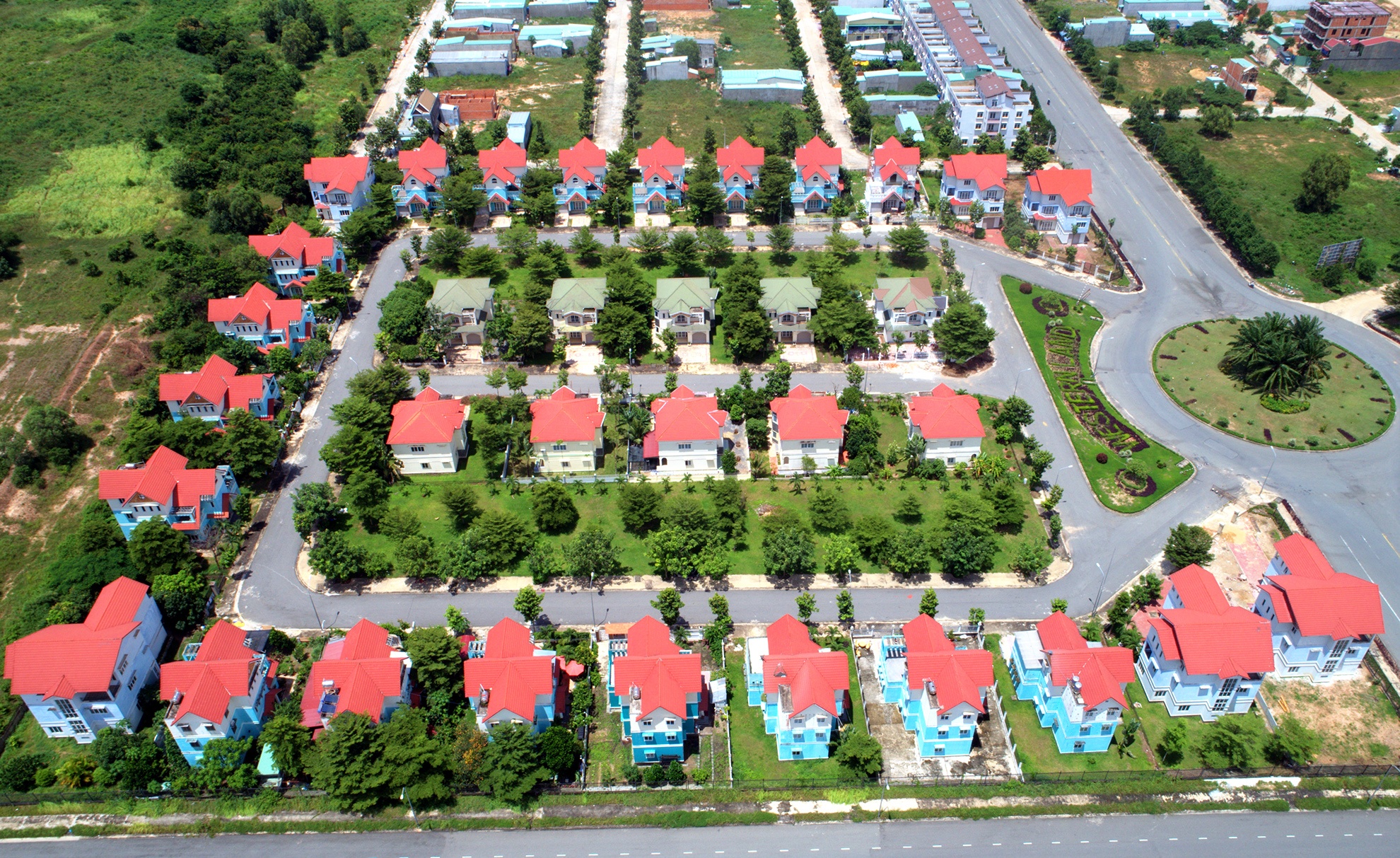 biet thu,  nha pho bo hoang o Binh Duong anh 4